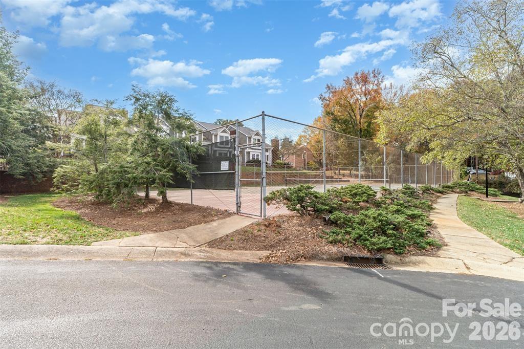 The Gates at Quail Hollow - Residential