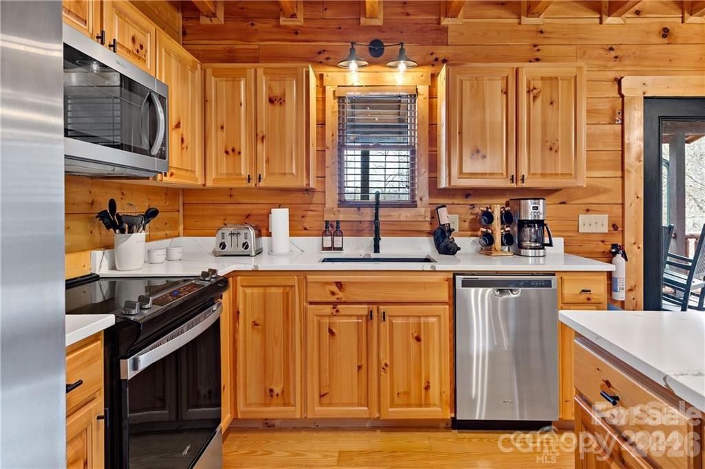 Gateway Mountain - Residential