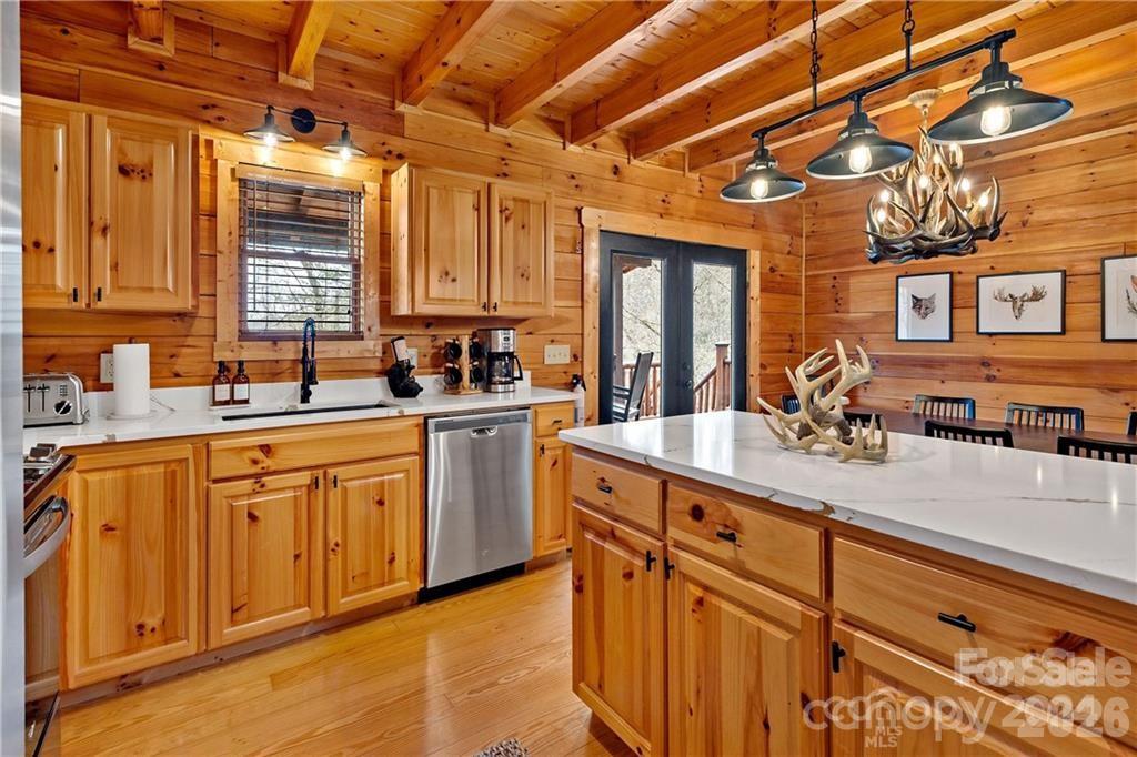 Gateway Mountain - Residential