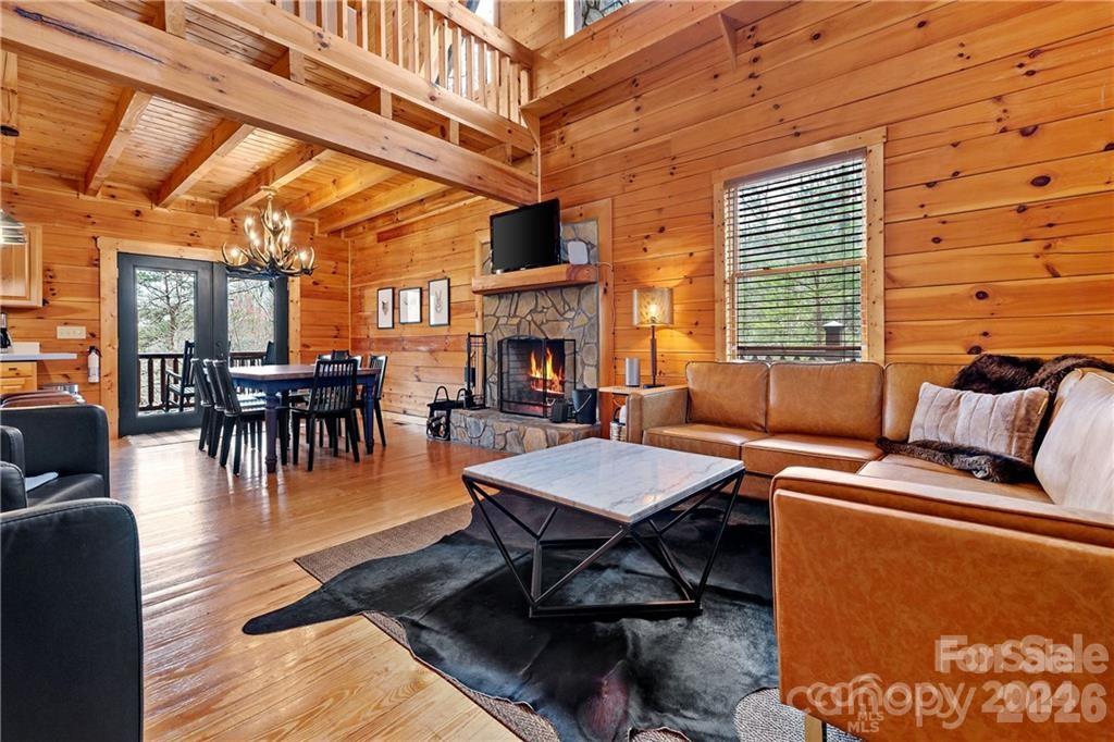Gateway Mountain - Residential
