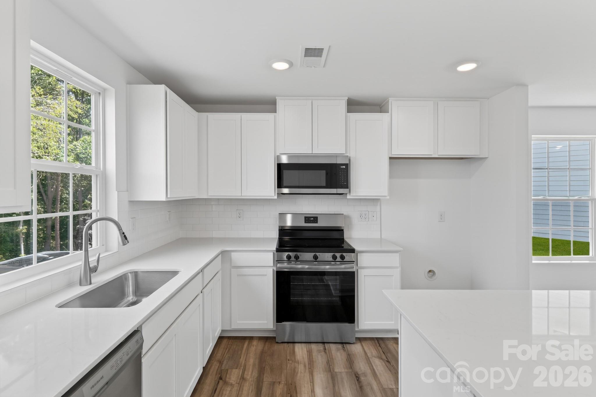 Creekside Cottages - Residential