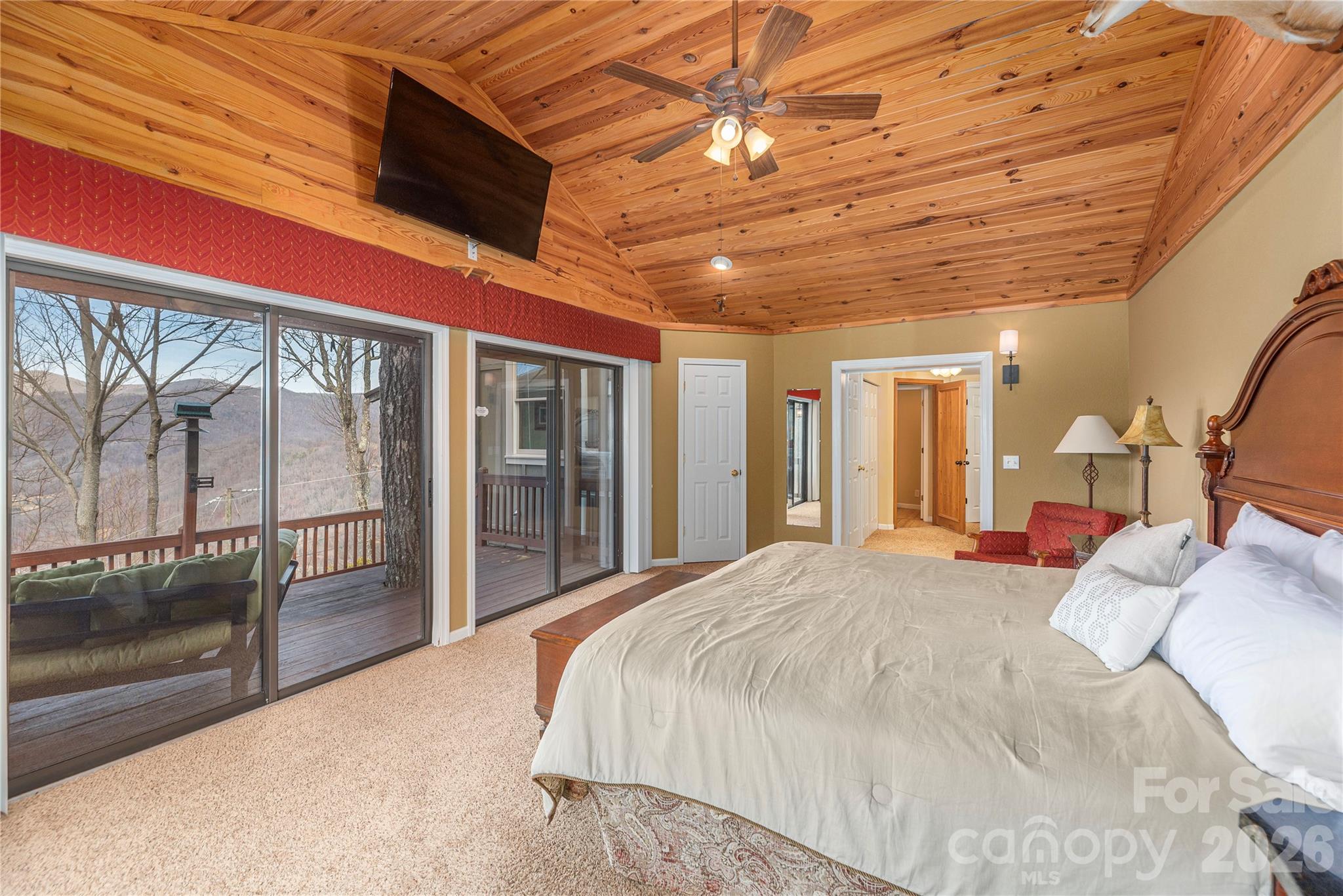 Maggie Overlook - Residential