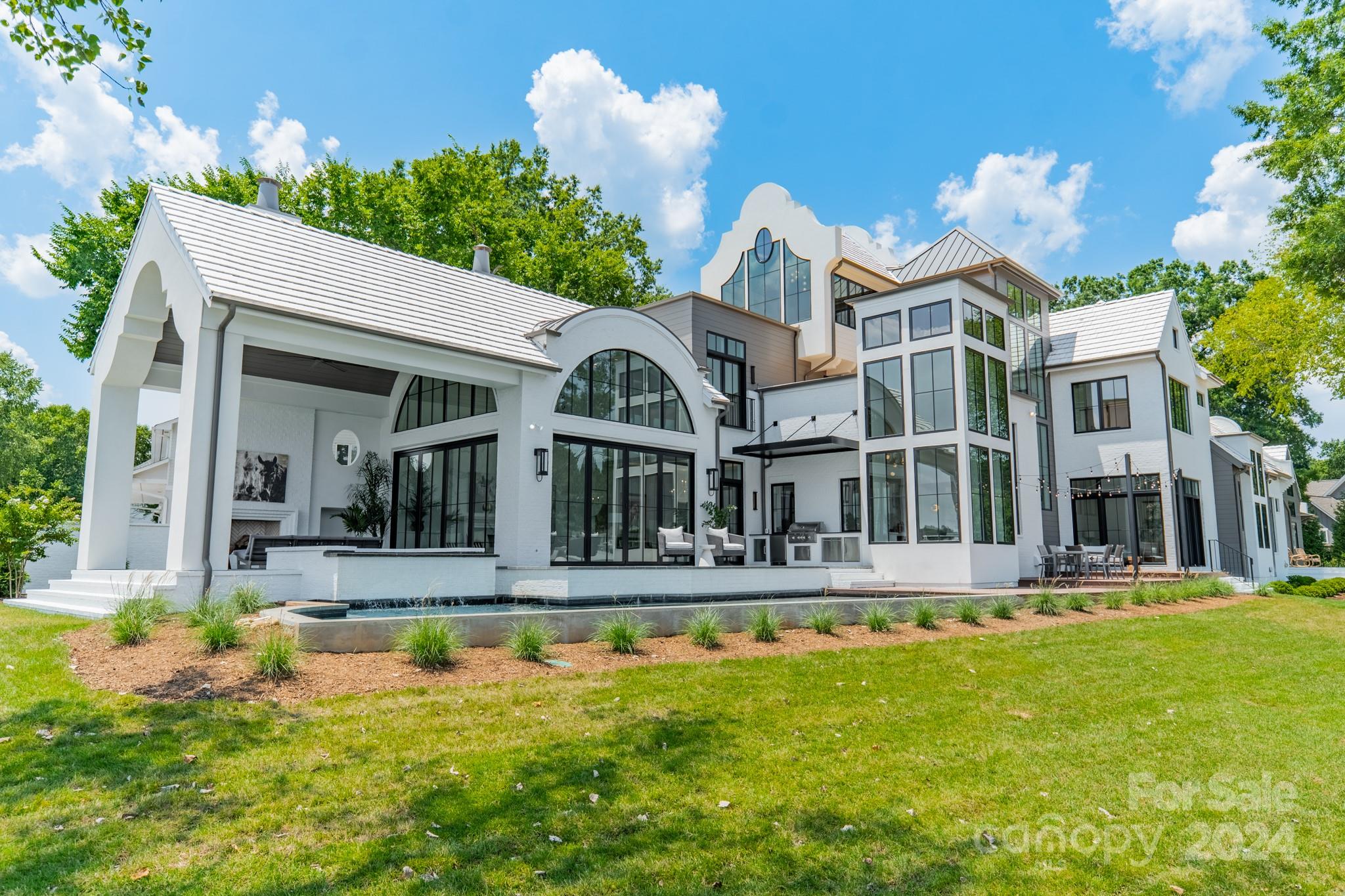 Point Largo - Residential