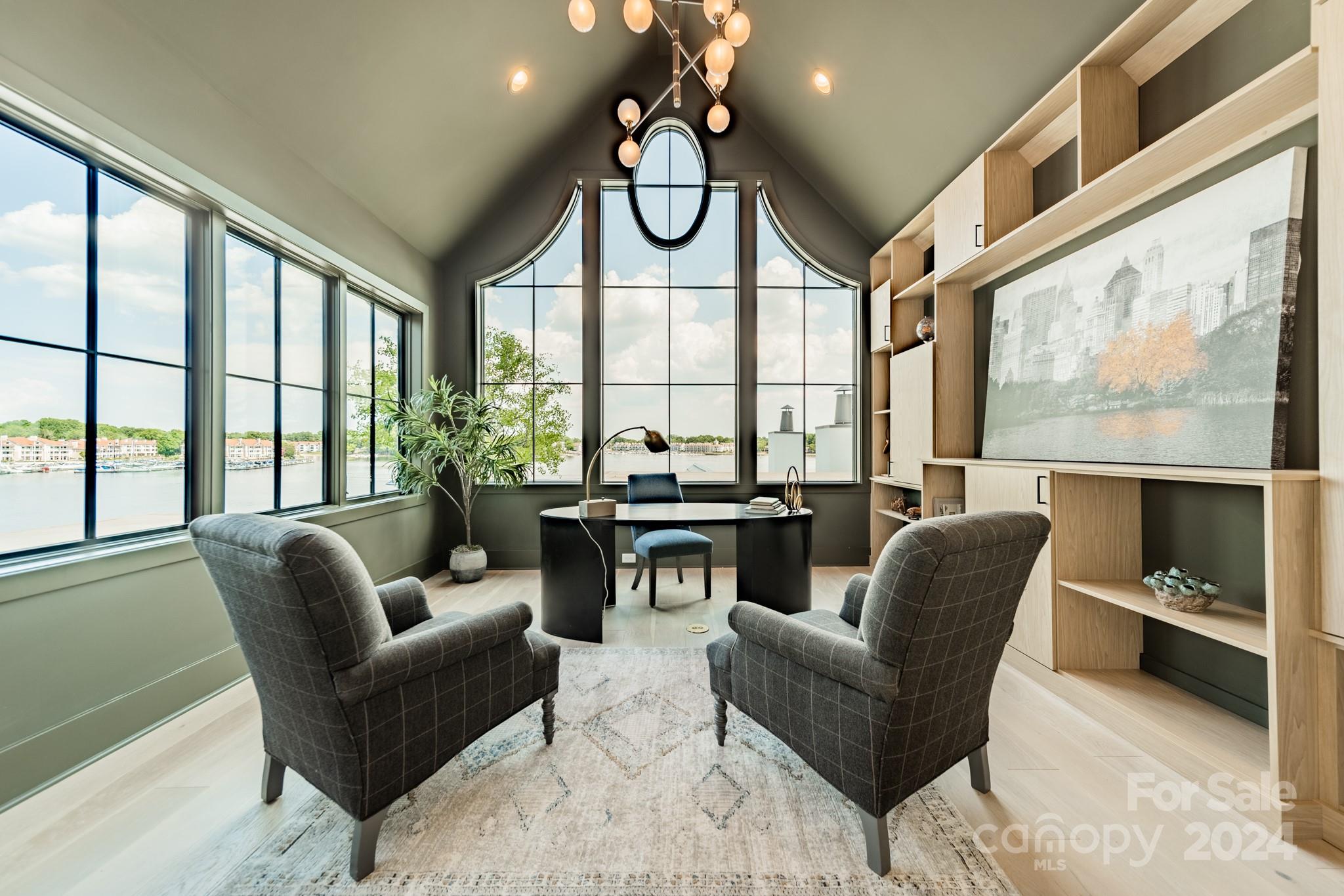 Point Largo - Residential