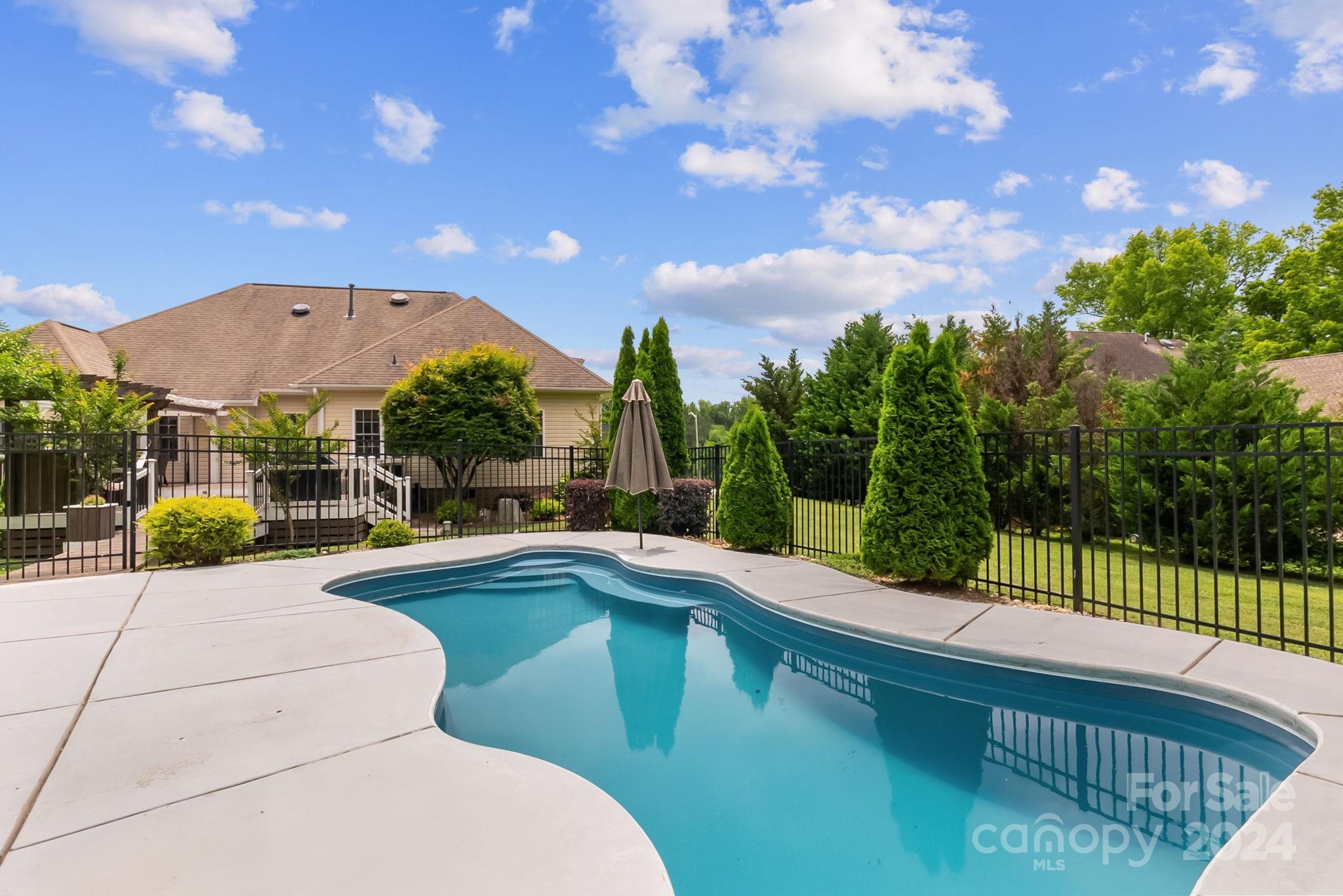 Miller Pond - Residential