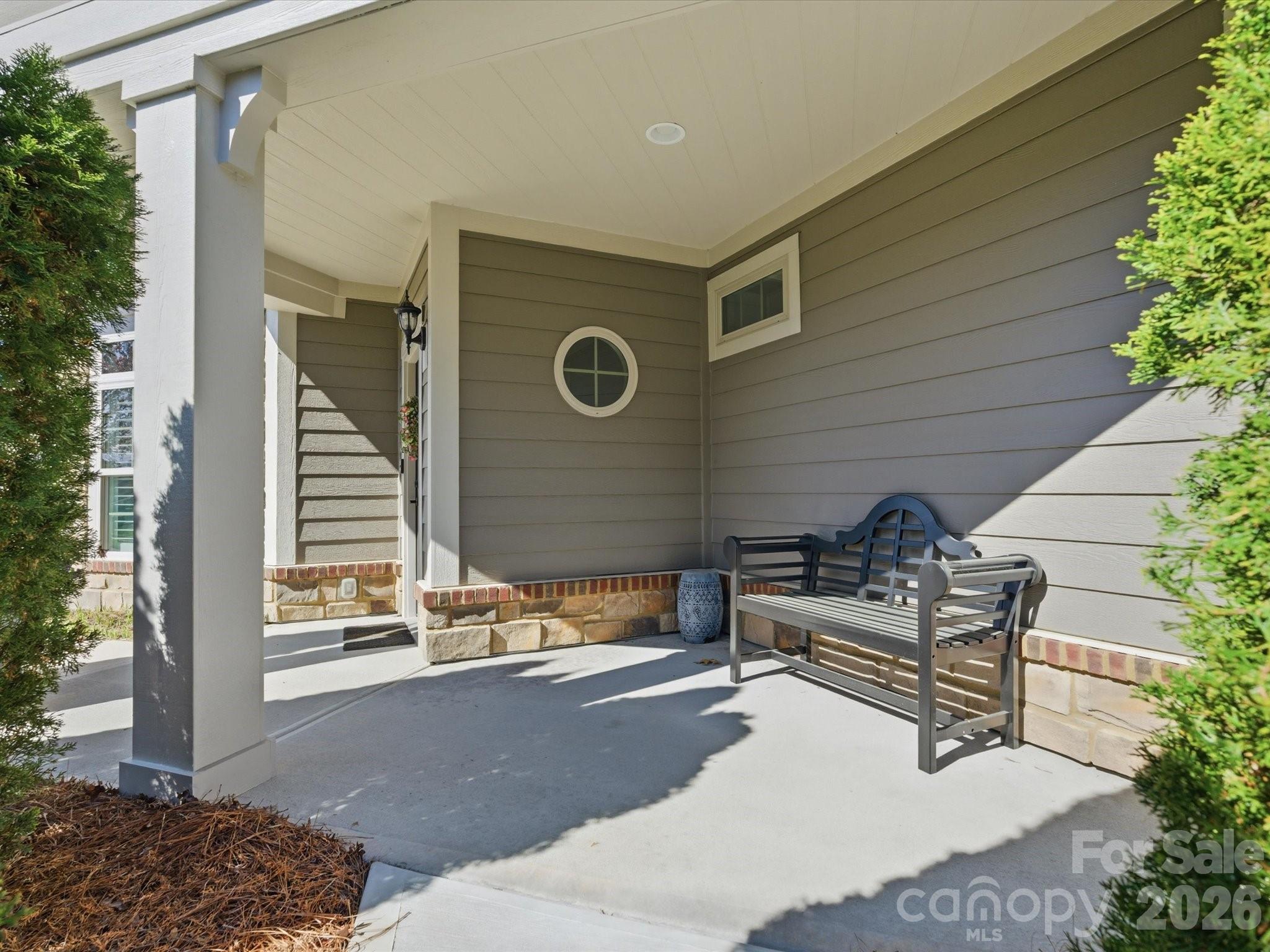 The Courtyards at Emerald Lake - Residential