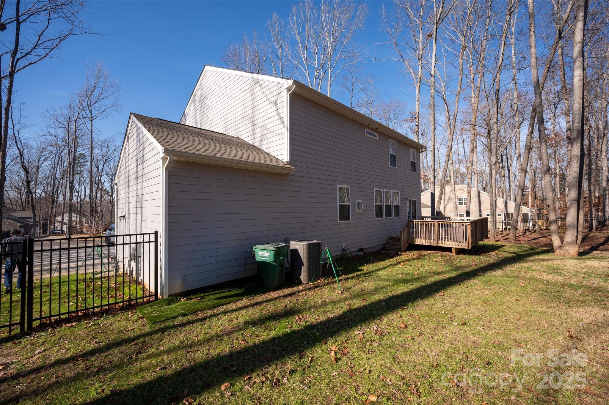 The Estates at Arlington Woods - Residential