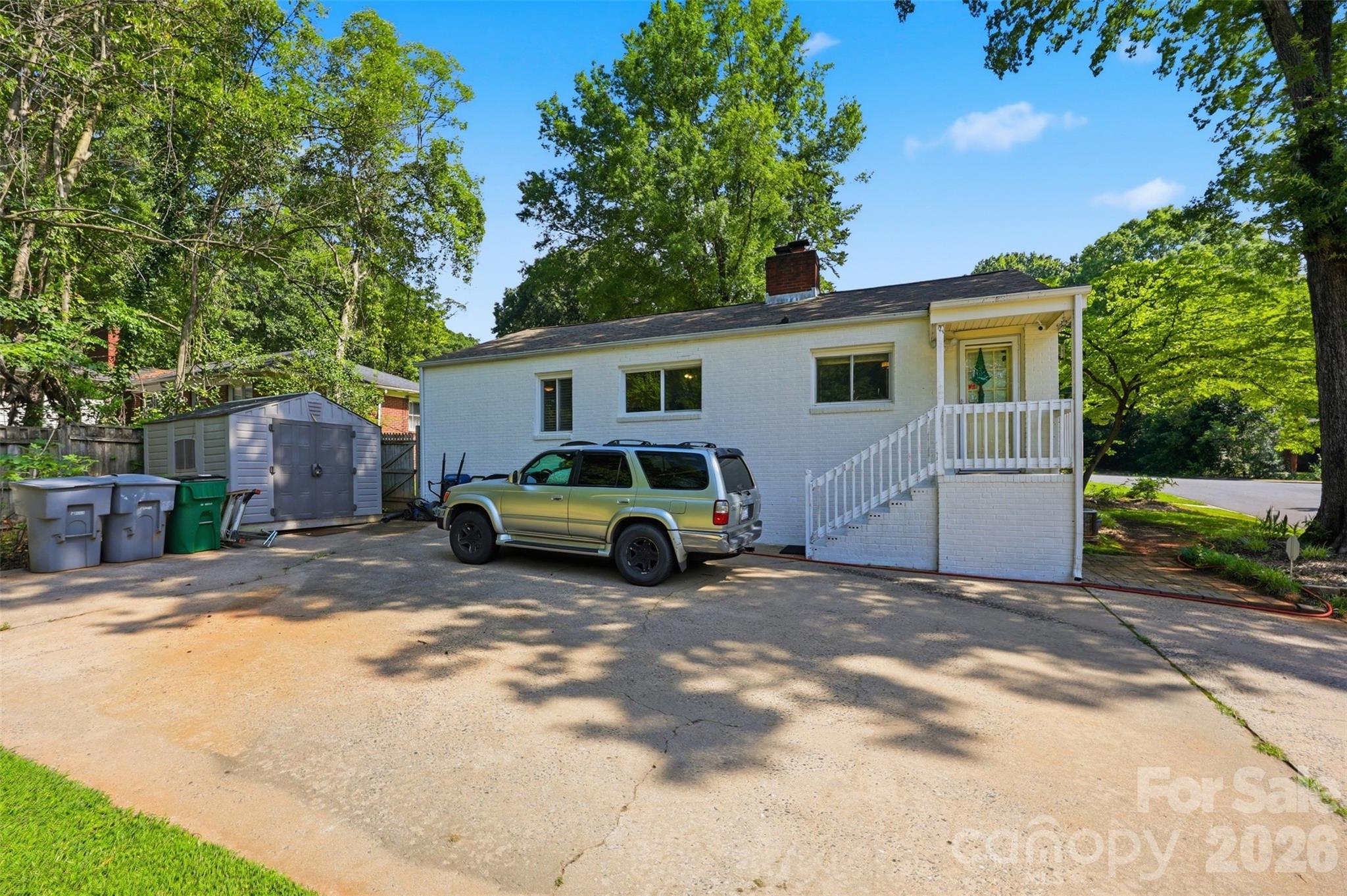 Country Club Heights - Residential