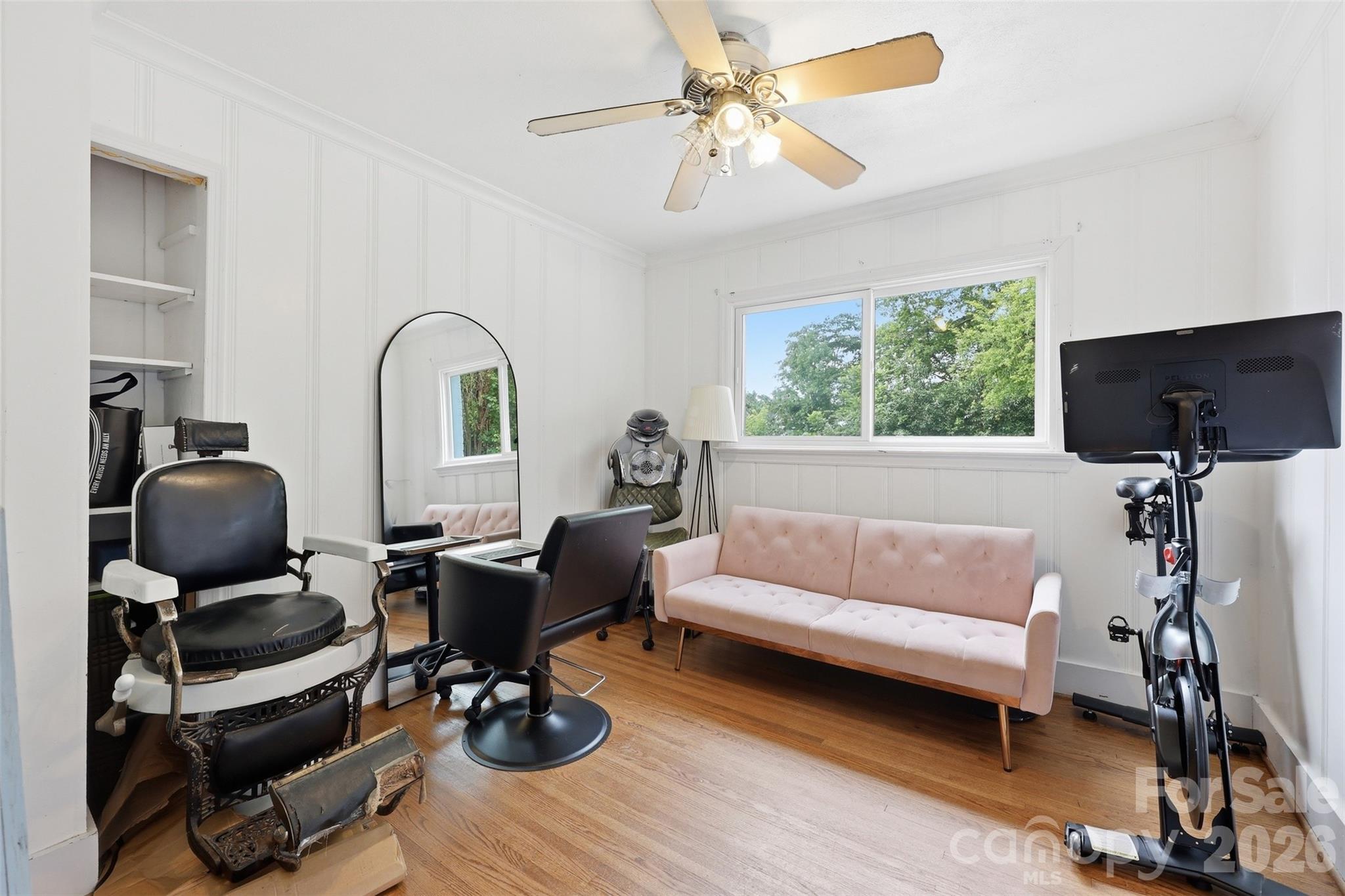 Country Club Heights - Residential