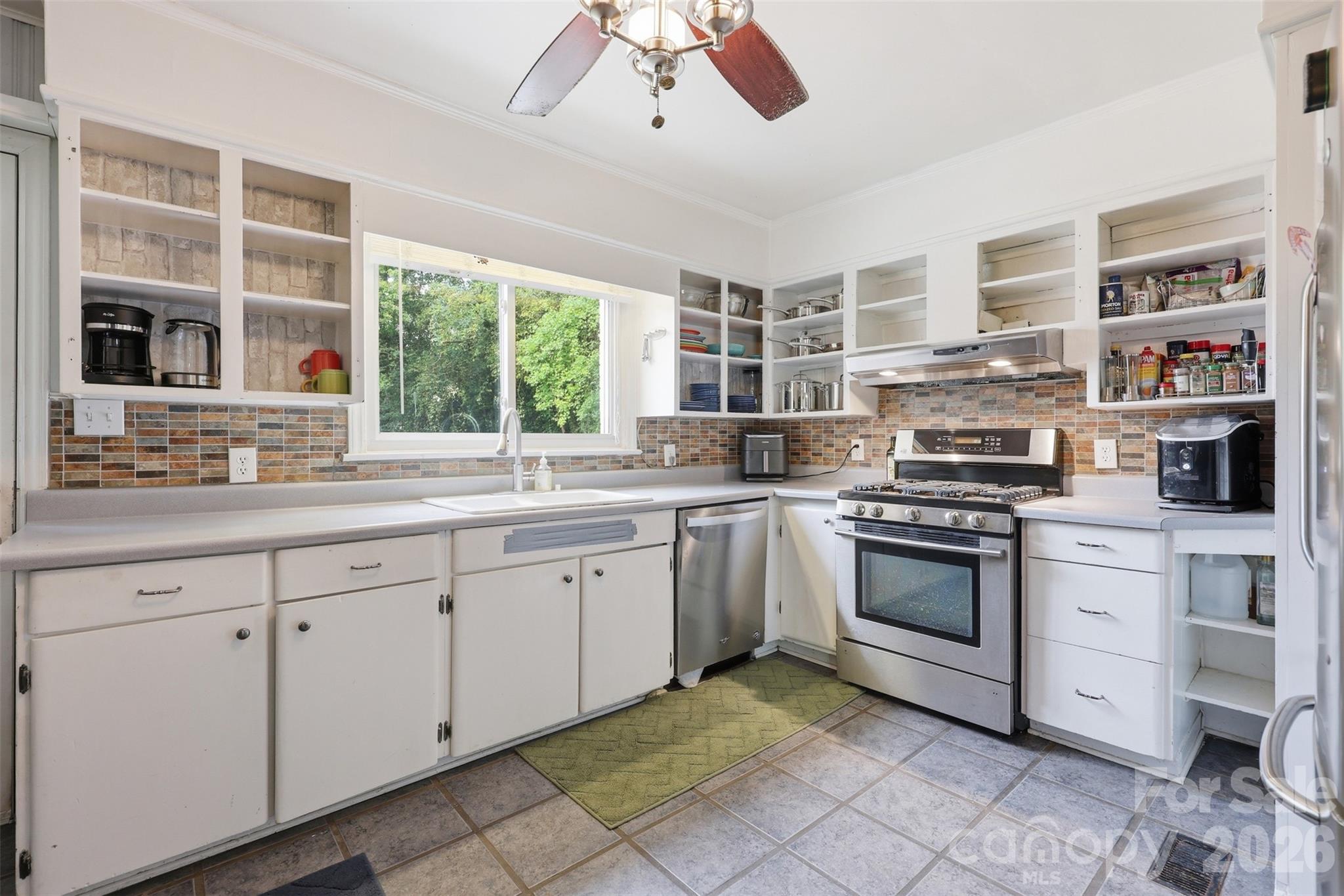 Country Club Heights - Residential