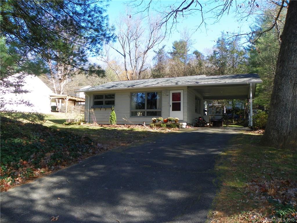 Sweet bungalow in desirable Royal Pines area in the TC Roberson school district. Just adorable 2 bedroom/1 bath with all kinds of character. Get it while its hot!
