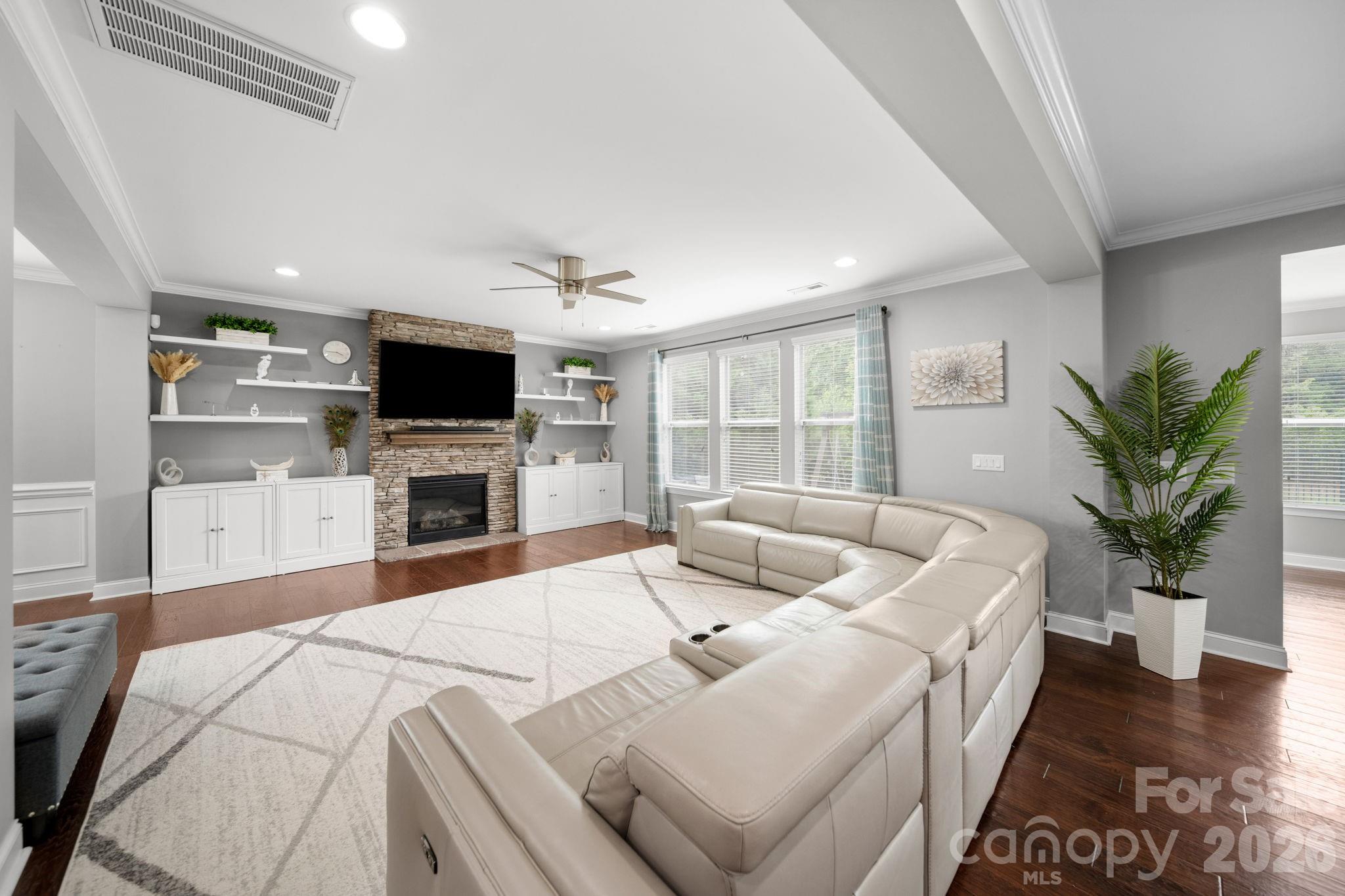 Inverness on Providence - Residential
