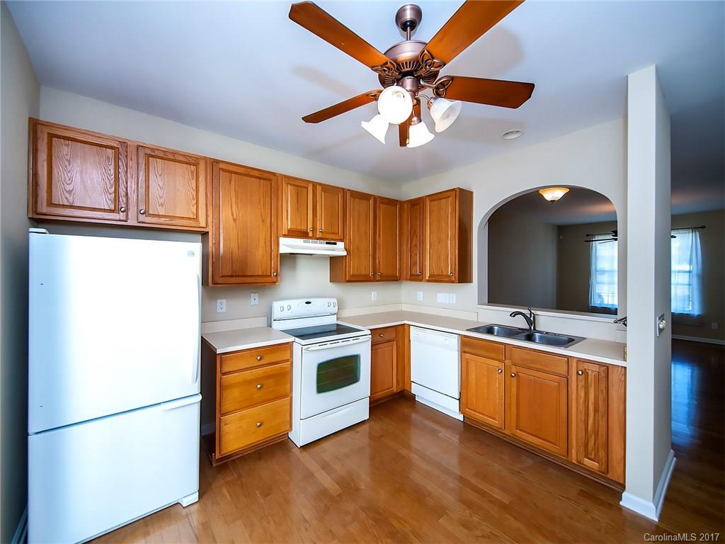 Ridge Pointe - Residential