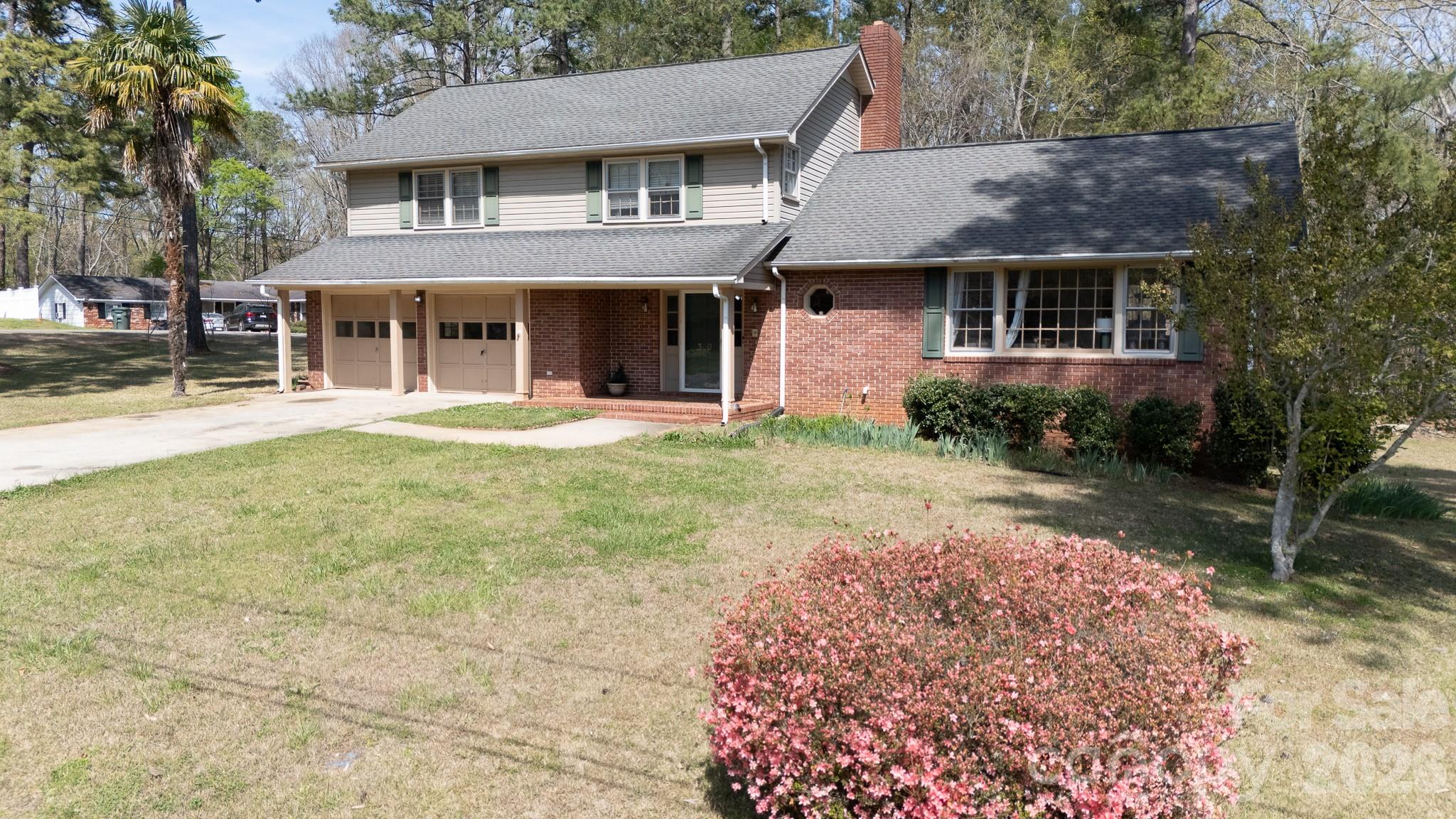 Corner Lot with Unlimited Potential in Winnsboro
Escape the hustle and find your sanctuary! Situated on a 0.53-acre corner lot. This 3-
bedroom, 2.5-bathroom home offers the perfect blend of Southern charm and modern
convenience. It offers a spacious family room with a fireplace and a living room for more
comfortable living space. The primary suite has a private en-suite bathroom. The
kitchen comes equipped with a brand-new gas cooktop. There is also a dedicated mud
room with washer and dryer hookups, and the half bath right off the family room. This
home has an unfinished walk-out basement. This can be used for extra storage or
finished as a workshop, a home gym, a home theater, an office or possible apartment
for extra income (with the separate entrance). Enjoy the large corner lot, partially fenced for
your four-legged friends or a safe play area. A true two-car garage provides plenty of
space for vehicles, while the large lot offers plenty of room for gardening or a fire pit
area. Whether you’re looking for room to grow or a savvy investment, this property
delivers. Enjoy the tranquility of Winnsboro living with quick, easy access to I-77,
giving you the best of small-town peace with a straightforward commute to Columbia or
Rock Hill or Charlotte.