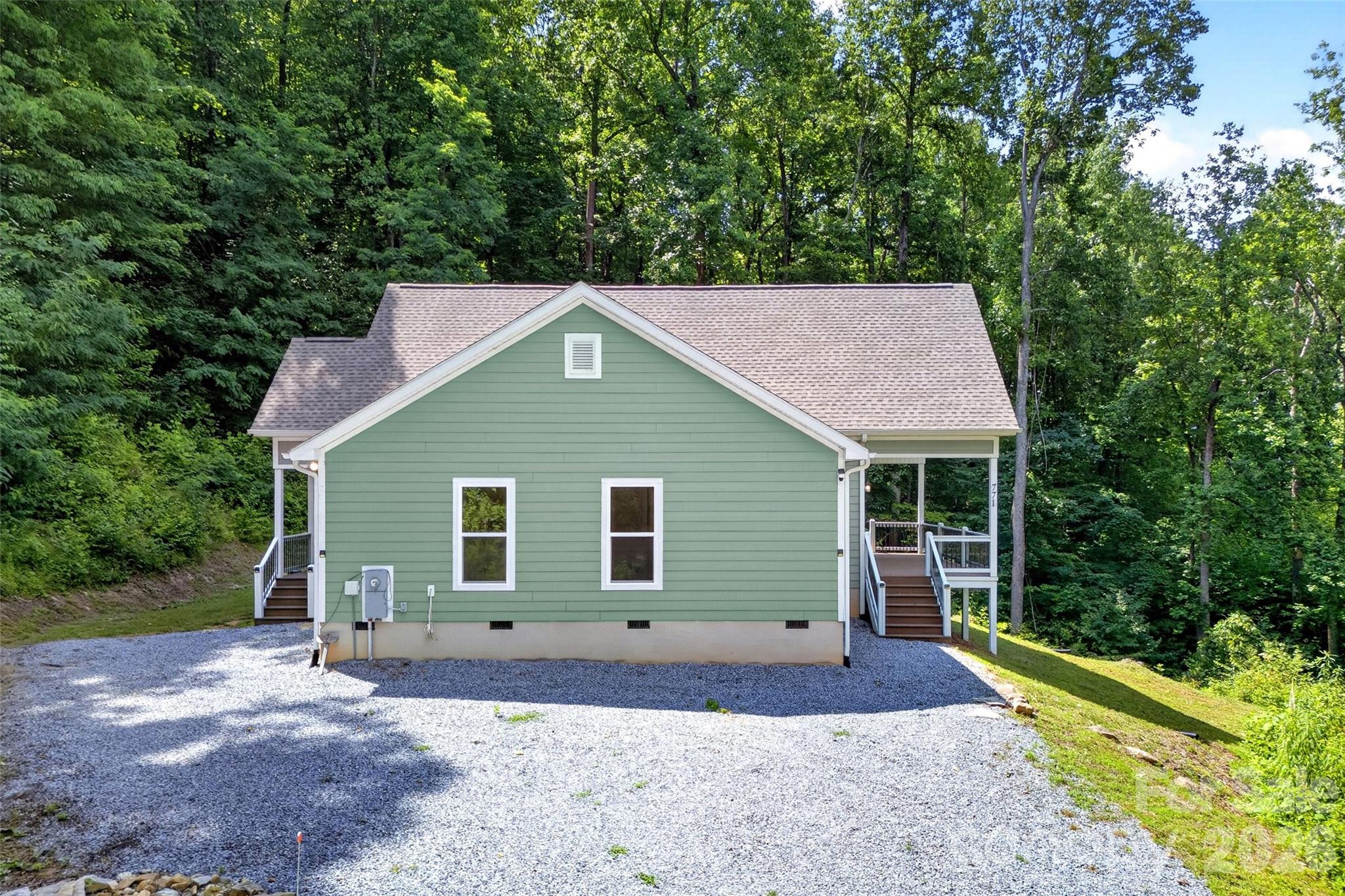 Gateway Mountain - Residential