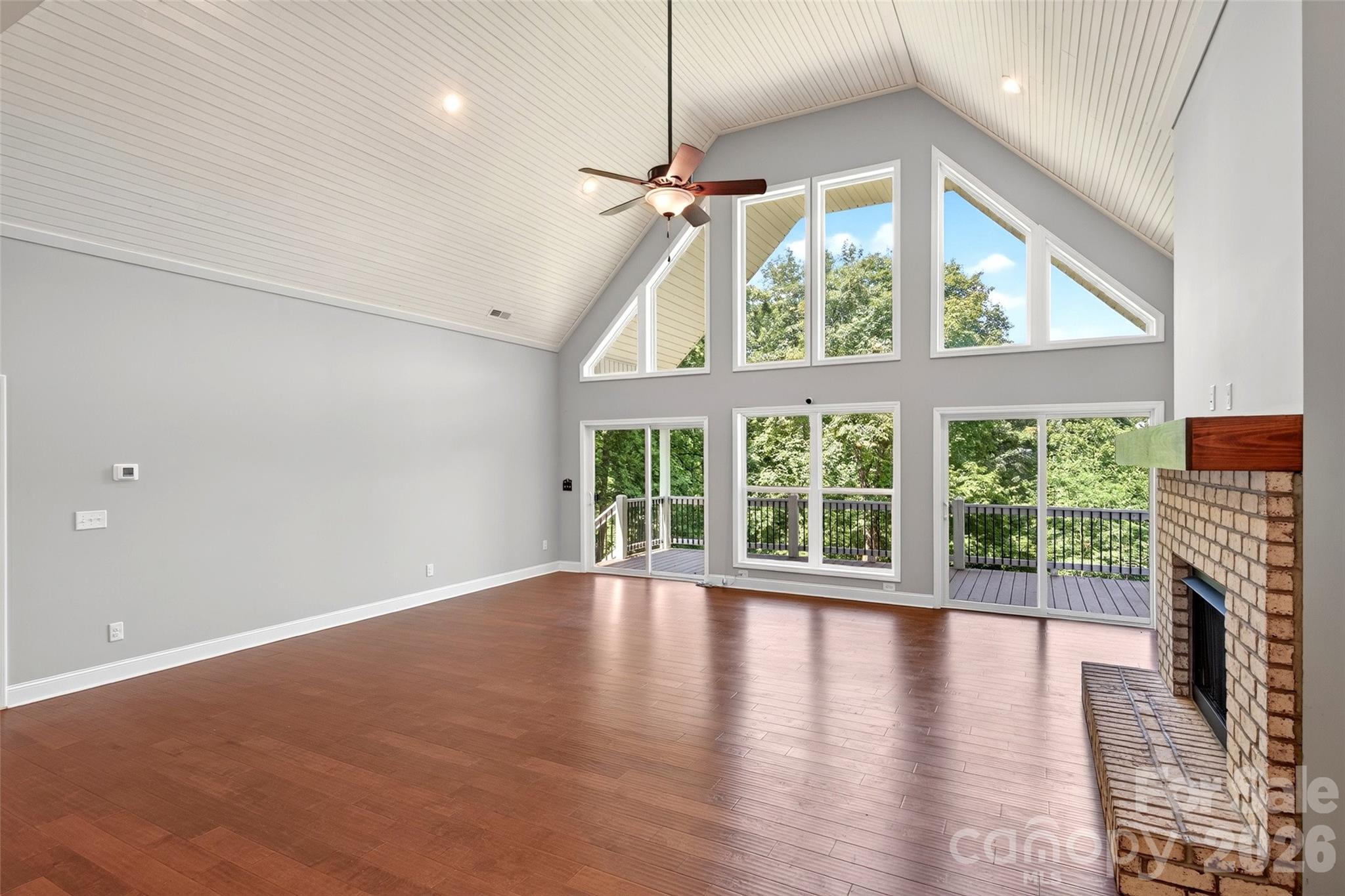 Gateway Mountain - Residential