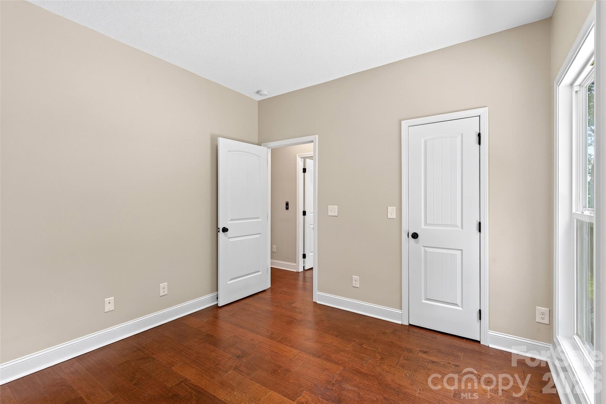 Gateway Mountain - Residential