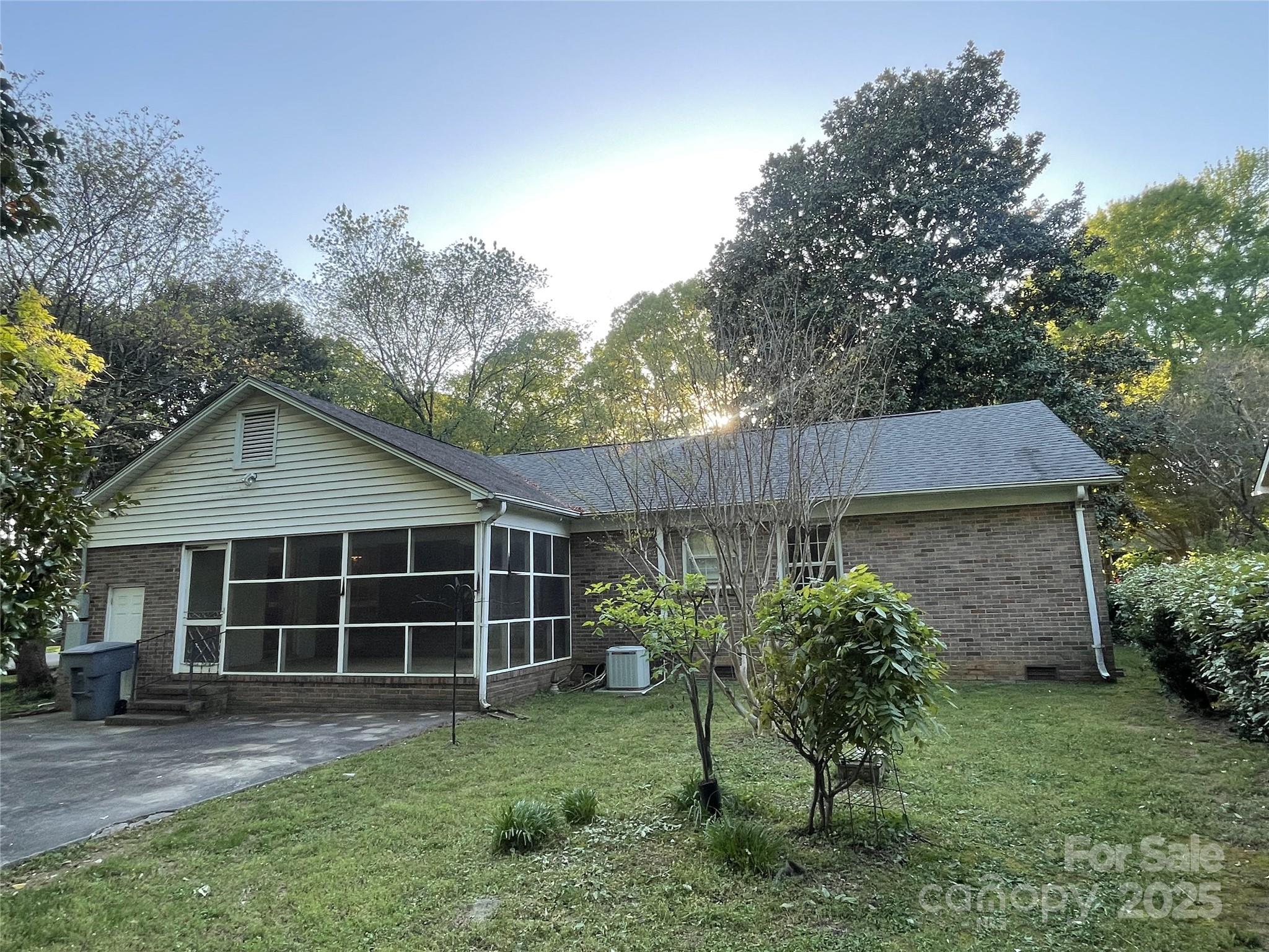 Pinecroft - Residential