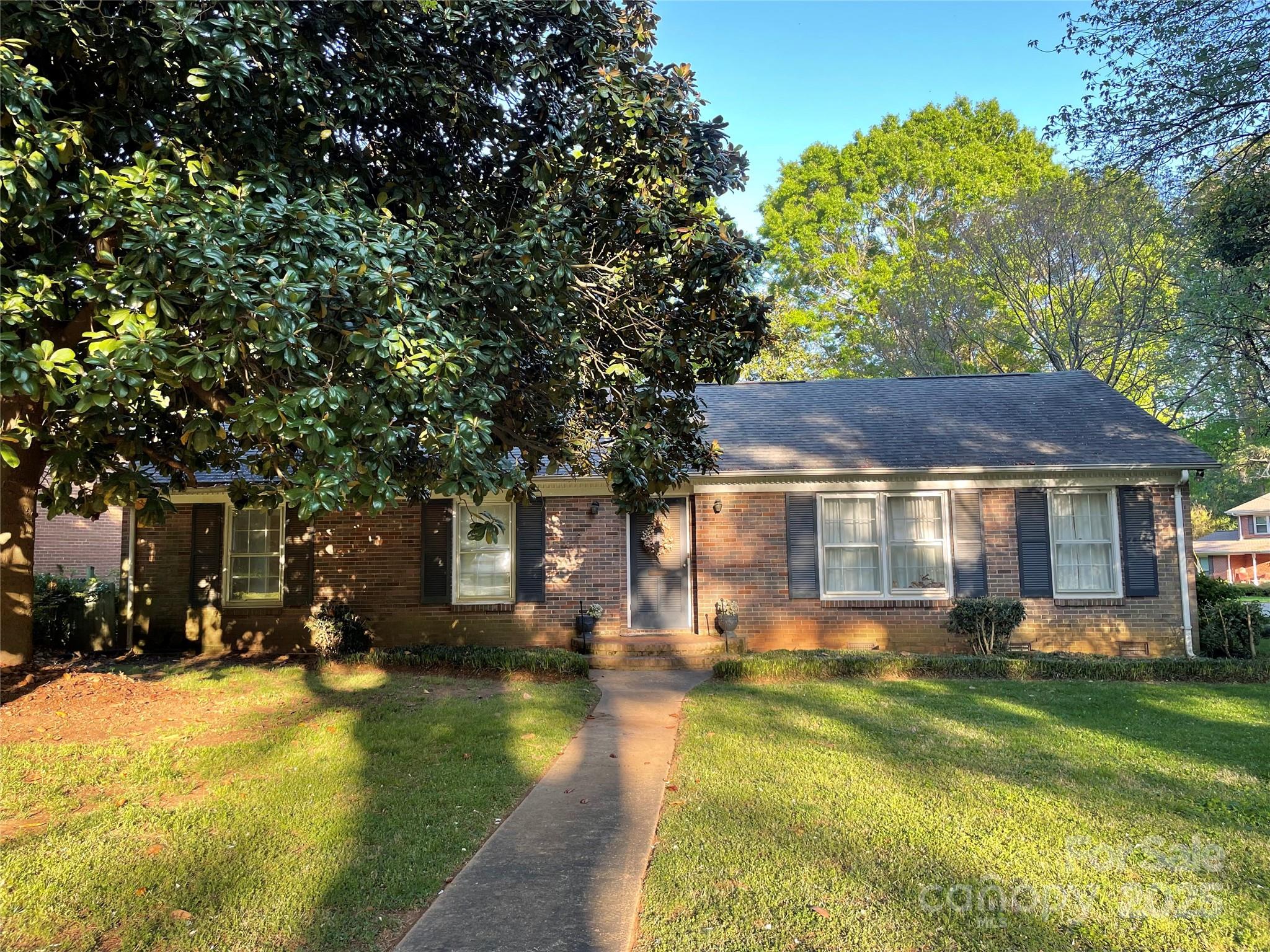 Pinecroft - Residential