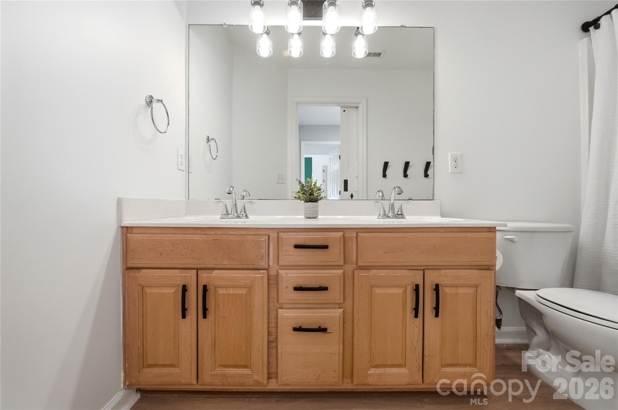 Hallmark Glen - Residential