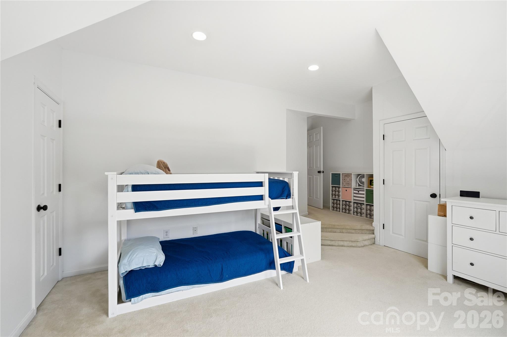 Hallmark Glen - Residential