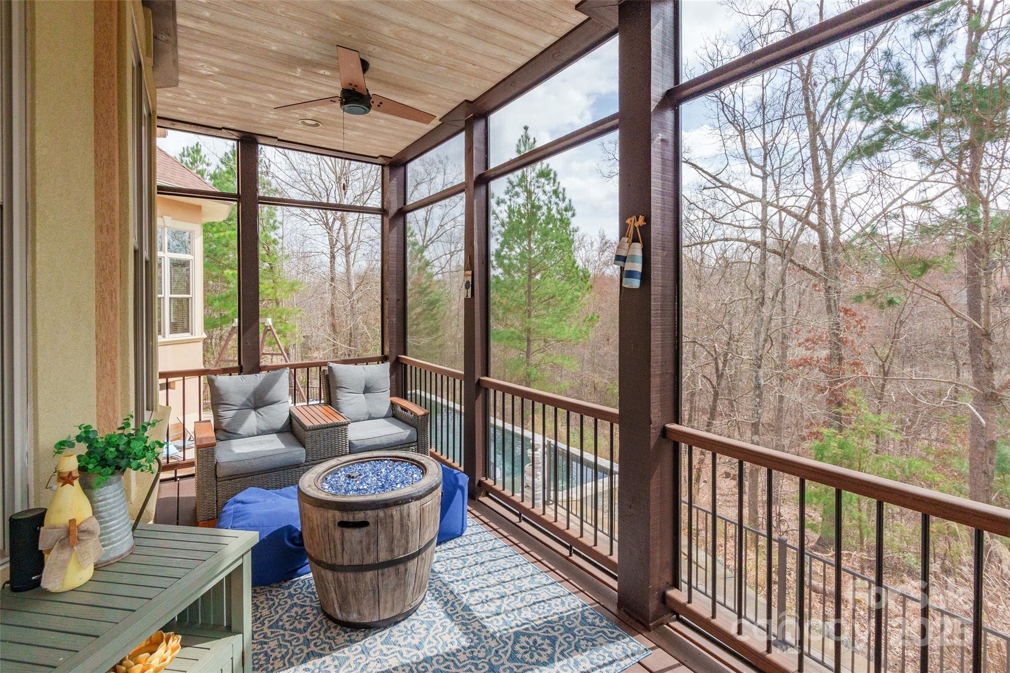 Liberty Hill Pointe - Residential