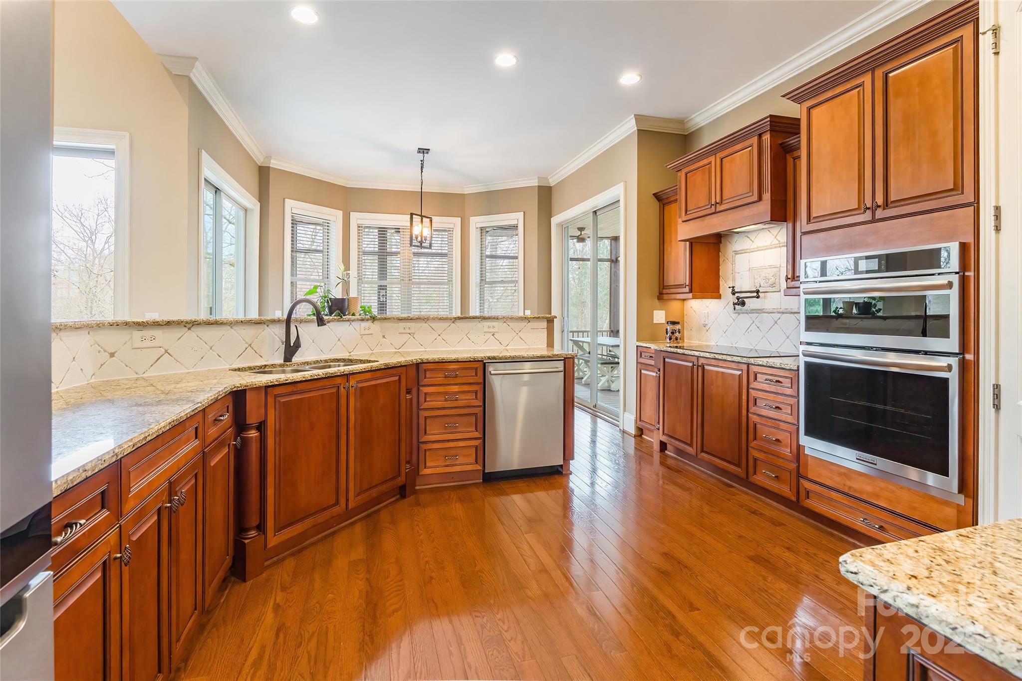 Liberty Hill Pointe - Residential