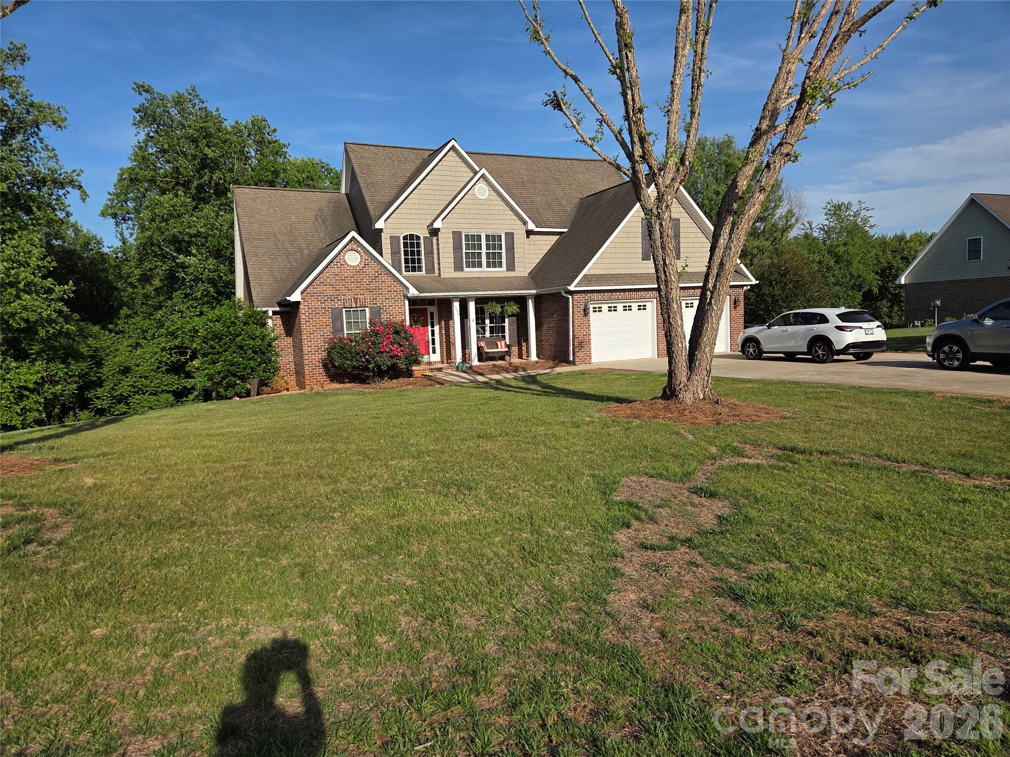 Beautiful home in Doe Run. Main level features beautiful hardwood floors, master bedroom and bath with walk in closet, living room with vaulted ceiling, dining room, kitchen with pantry, laundry room and half bathroom. Upstairs features 2 bedrooms, bathroom, and a bonus room with closet that could be used as bedroom. Home also has partial finished basement with large den and large bonus room that could be used as home office. Nice deck and large back yard for entertaining friends.