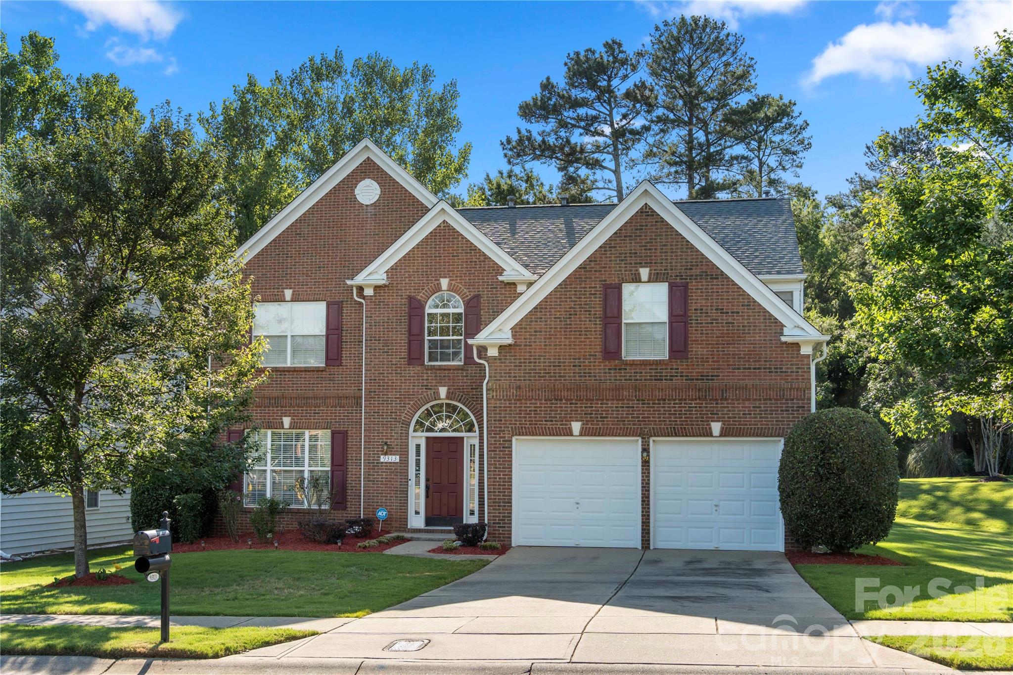 Beautiful home in the highly sought-after Weston Glen community in Ballantyne! This spacious 4-bedroom, 2.5-bath home offers a thoughtfully designed floor plan with the primary suite conveniently located on the main level. Step inside to a welcoming foyer that opens to a bright two-story great room featuring a cozy gas fireplace and abundant natural light. The kitchen offers plenty of cabinet space, updated appliances, and a seamless flow into the breakfast area and main living spaces—perfect for everyday living and entertaining. The main-level primary retreat features a spacious ensuite with garden tub, separate shower, and walk-in closet. Upstairs you’ll find three additional bedrooms, including a versatile bed/bonus room ideal for a media room, playroom, or home office. Enjoy outdoor living with a private, fully fenced backyard and patio. Just a short walk to the community amenities including a clubhouse, outdoor pool, and playground. Walkable distance to Blakeney restaurants and shops, close proximity to the Ballantyne Bowl, and just around the corner from the Morrison YMCA!