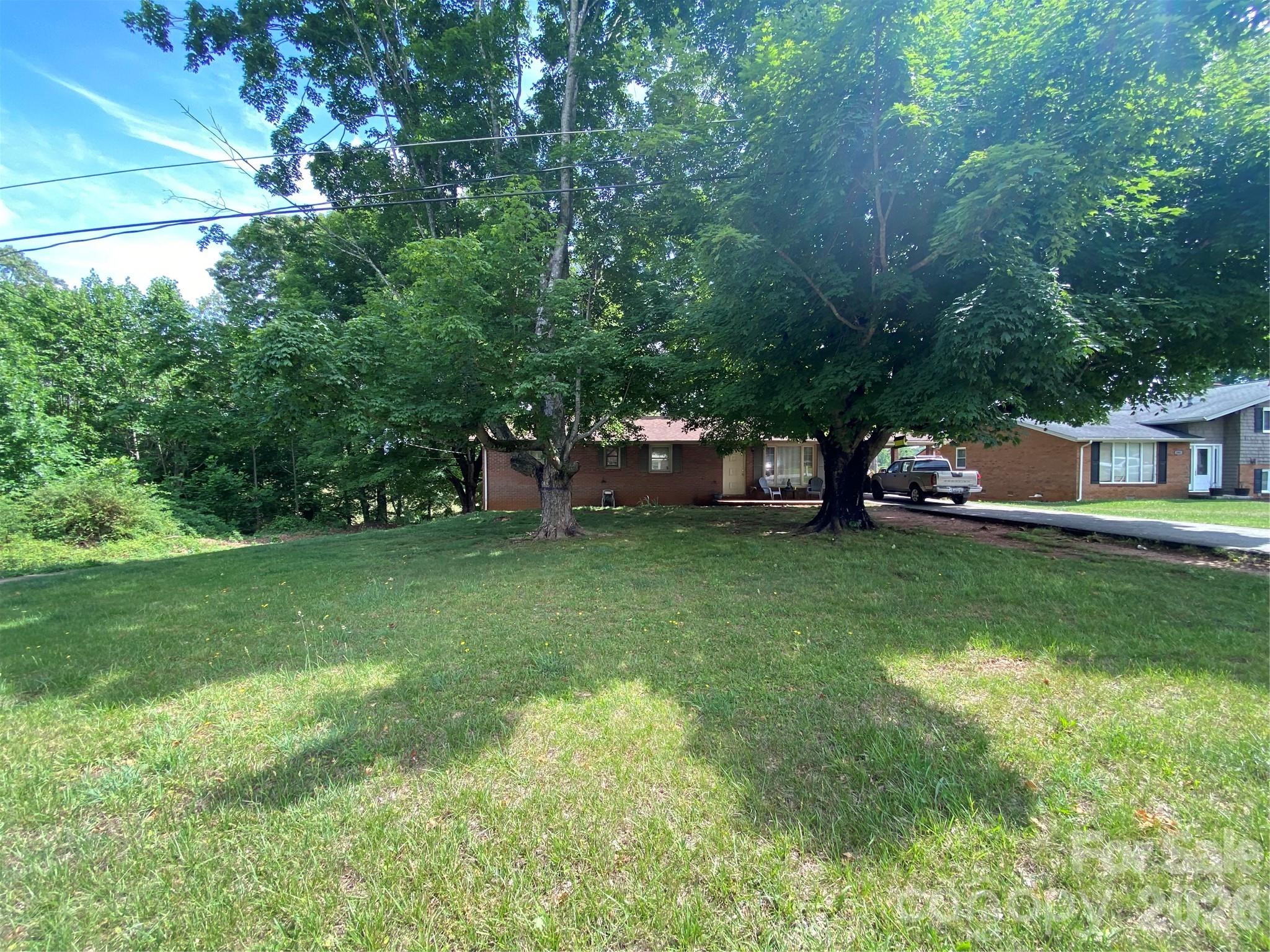 Attention Investors and Visionaries!

Unlock the potential of this all-brick home in a sought-after neighborhood, offering endless possibilities for renovation or a profitable flip. With an unfinished basement just waiting to be transformed, you have the opportunity to significantly increase the livable square footage and maximize value.

The kitchen and dining area feature linoleum flooring, while the rest of the home is a blank slate, ready for your design ideas to bring it to life. This property is being sold AS IS, WHERE IS, and the seller will not be making any repairs—making it the perfect canvas for those ready to roll up their sleeves and create something spectacular.

Bonus: The vacant lot next door is also available for purchase under MLS# 4385830, offering additional space or investment potential.

Don’t miss this chance to turn potential into profit—schedule your showing today!