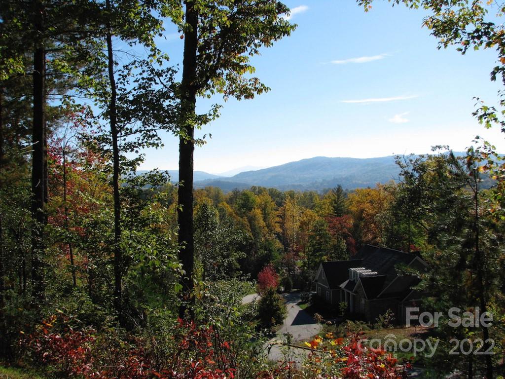 Straus Park - Land