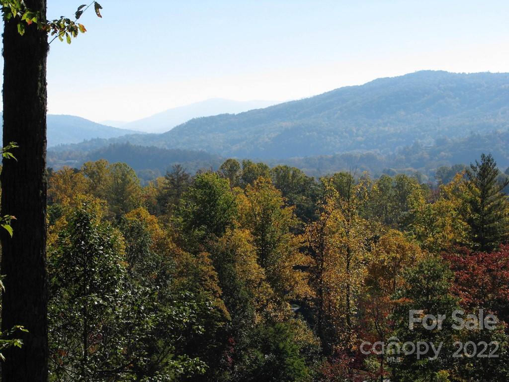 Straus Park - Land