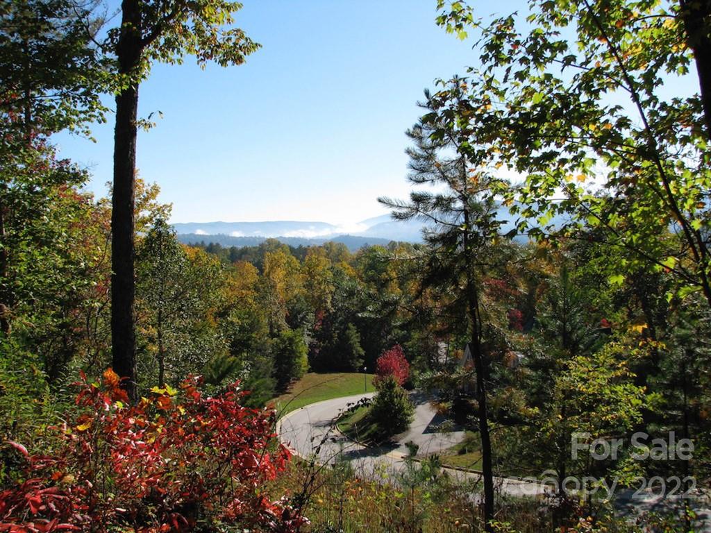Straus Park - Land