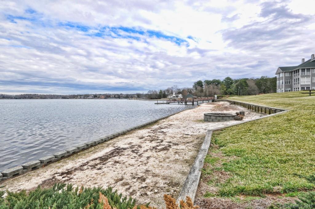 The Lake Club - Residential