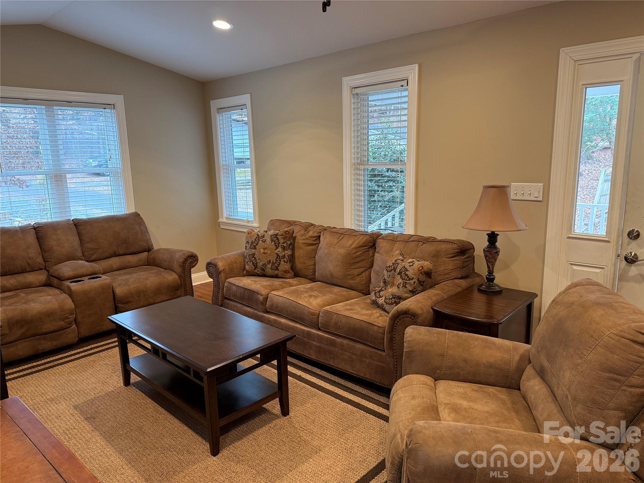 Twin Harbor - Residential