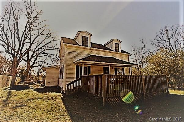 Excellent Country Side Leaving in the Heart of the City. Must see.