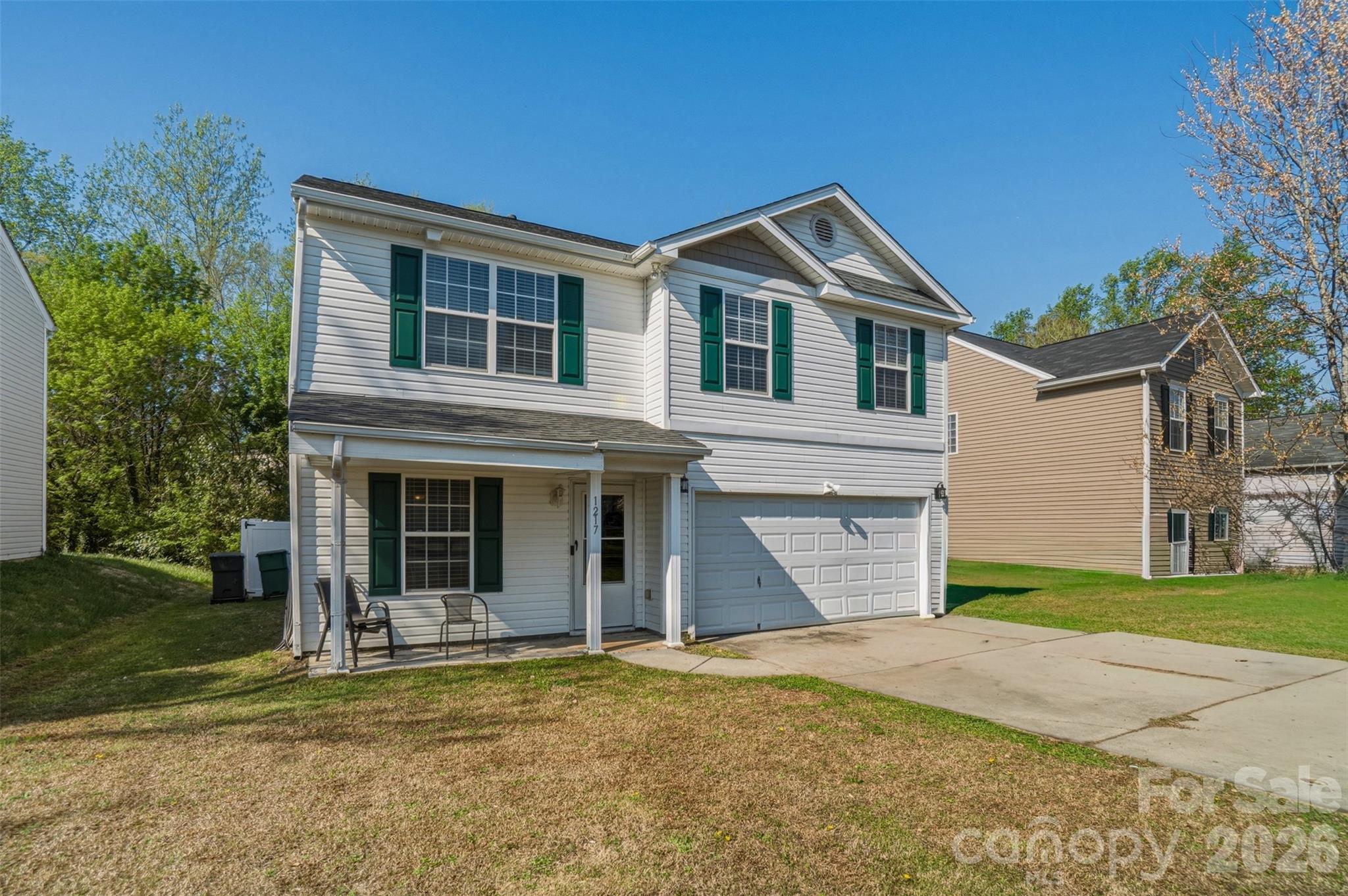 Well-maintained 3-bedroom, 2.5-bath two-story single-family home located in the West Charlotte with  NO HOA. The main level features updated flooring and a new roof installed in 2020.  offering a clean and modern feel. Functional layout with spacious living and dining areas suitable for everyday living and entertaining.

Upstairs features three bedrooms, including a primary suite with an en-suite bathroom. The exterior features a fully fenced backyard, ideal for entertainment and added privacy with NO HOA.

Conveniently located just a short drive from Uptown Charlotte and Charlotte Douglas International Airport, you’ll also enjoy easy access to shopping, dining, and the U.S. National Whitewater Center. This home delivers comfort, convenience, and a sought-after location all in one.