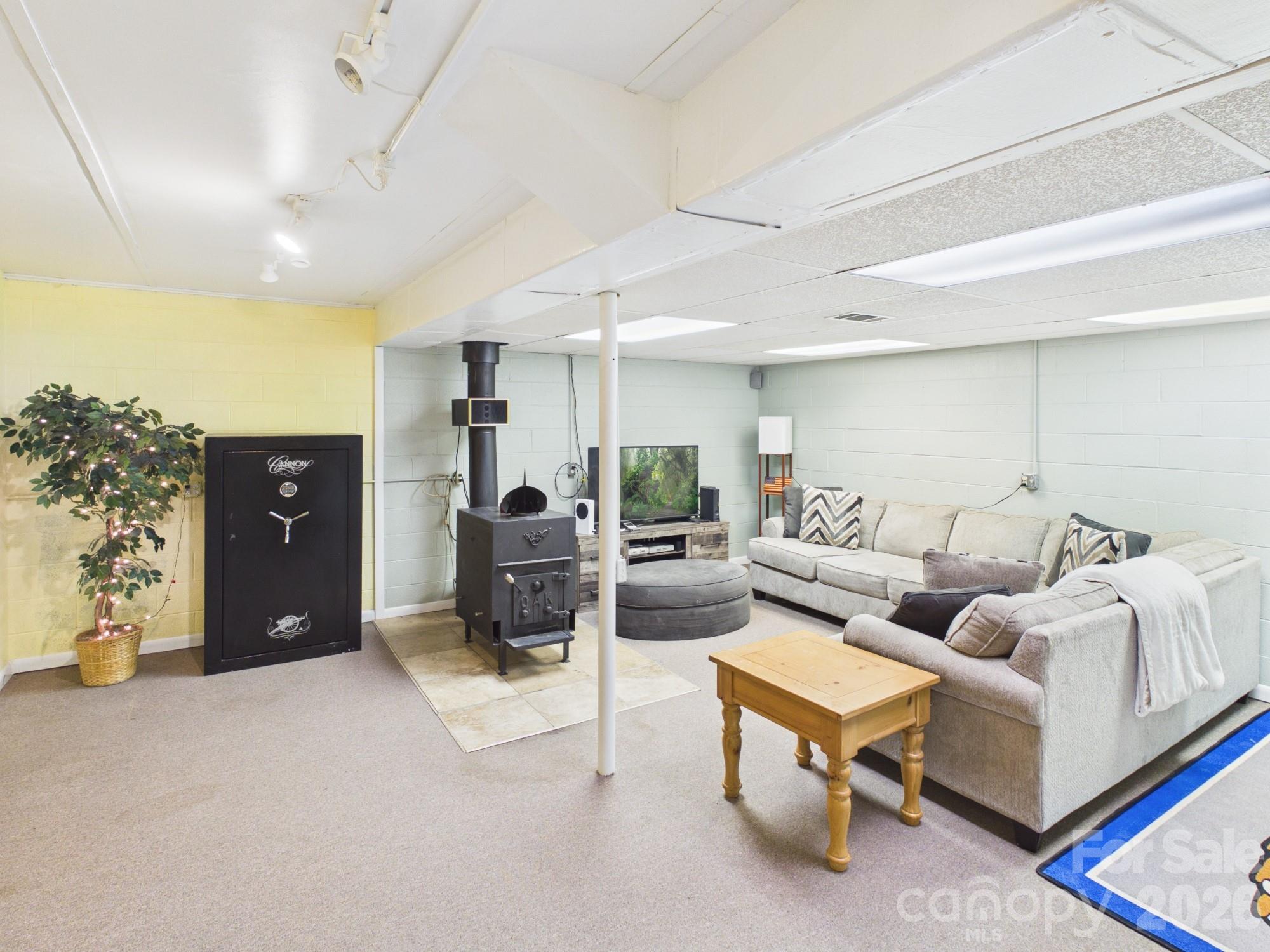 Pinecrest Park - Residential