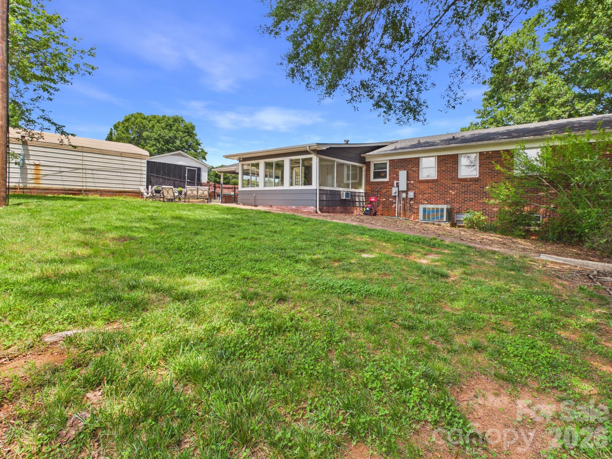 Pinecrest Park - Residential