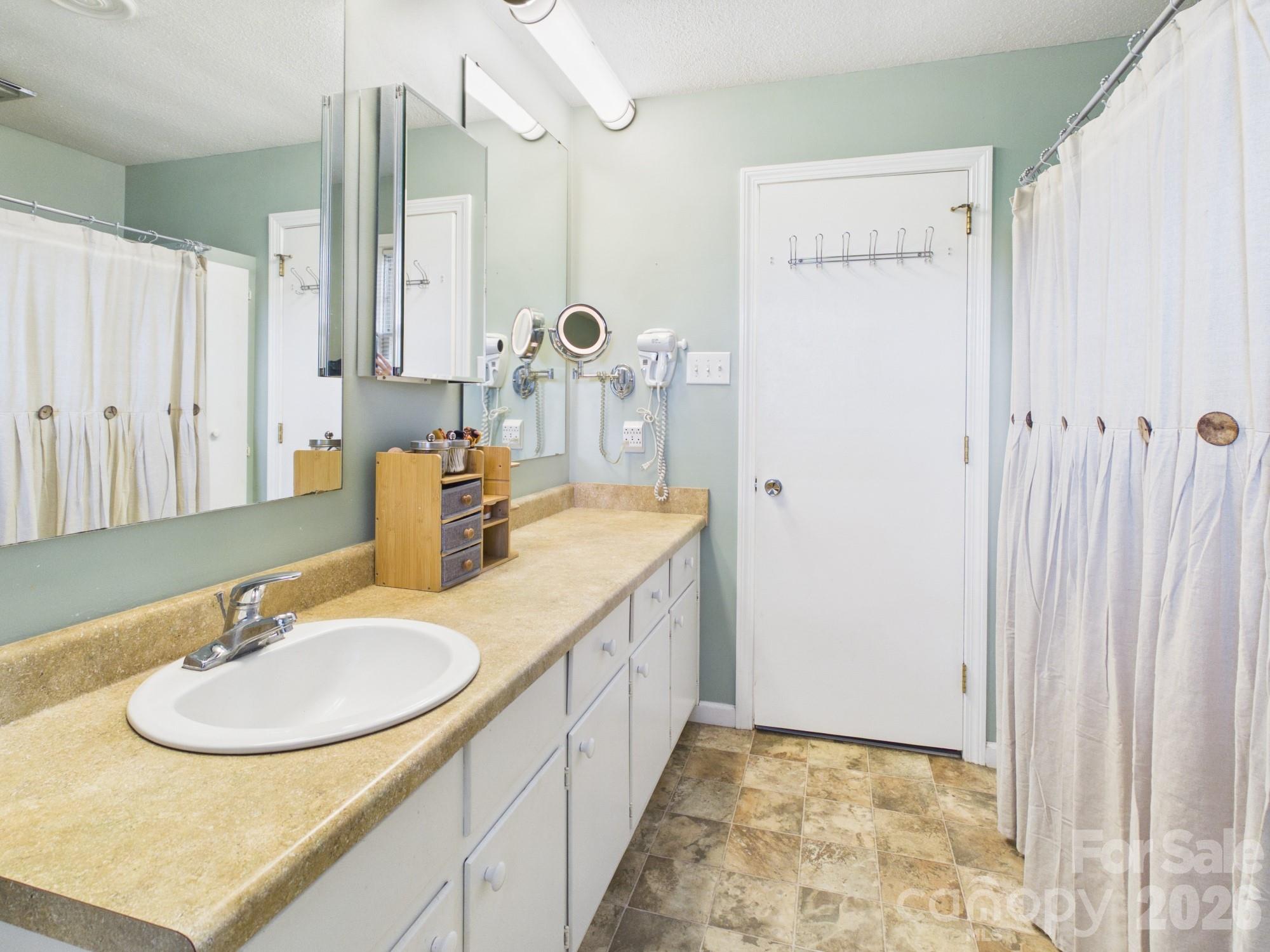 Pinecrest Park - Residential