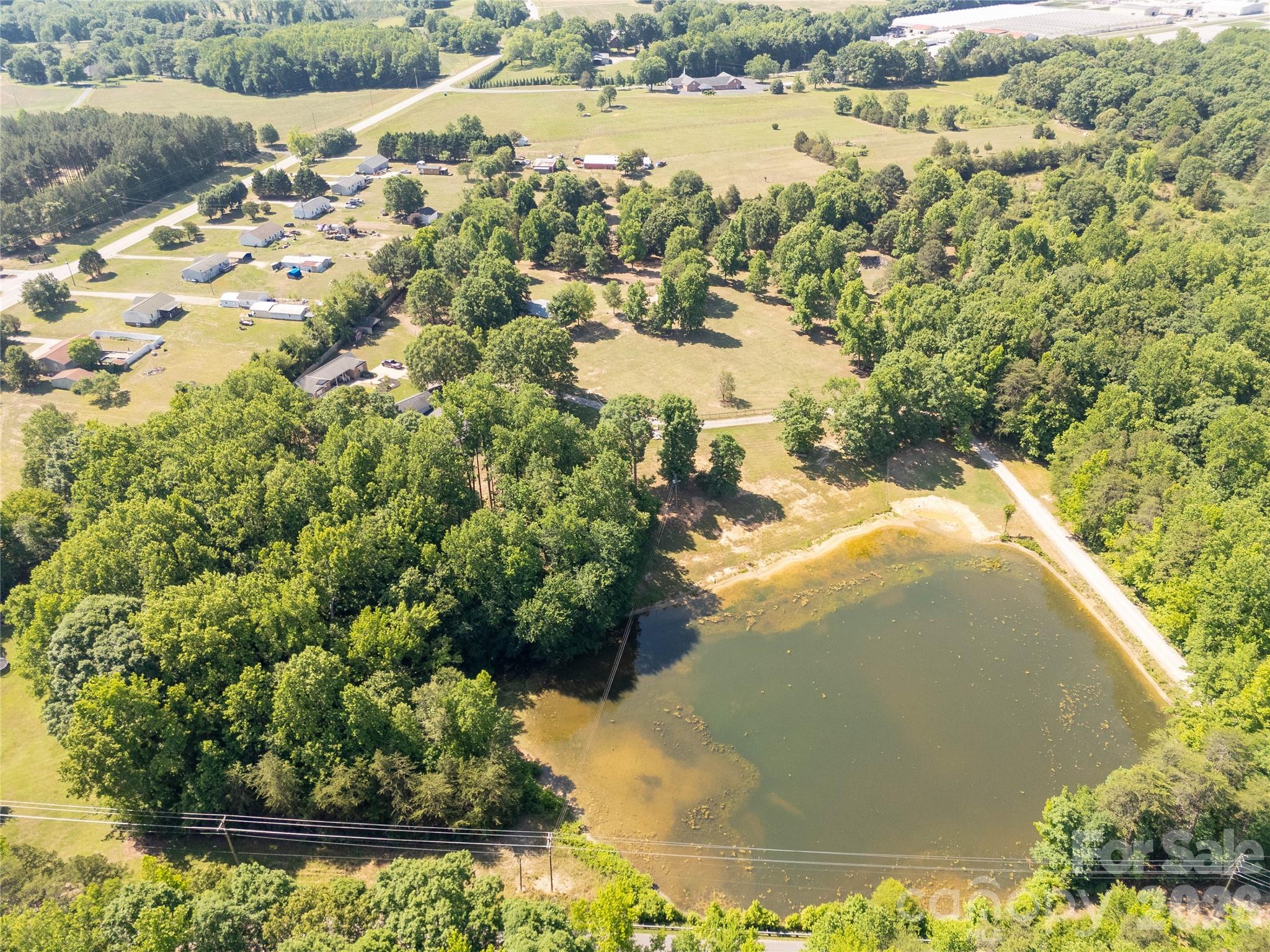 Joannas Lake - Residential