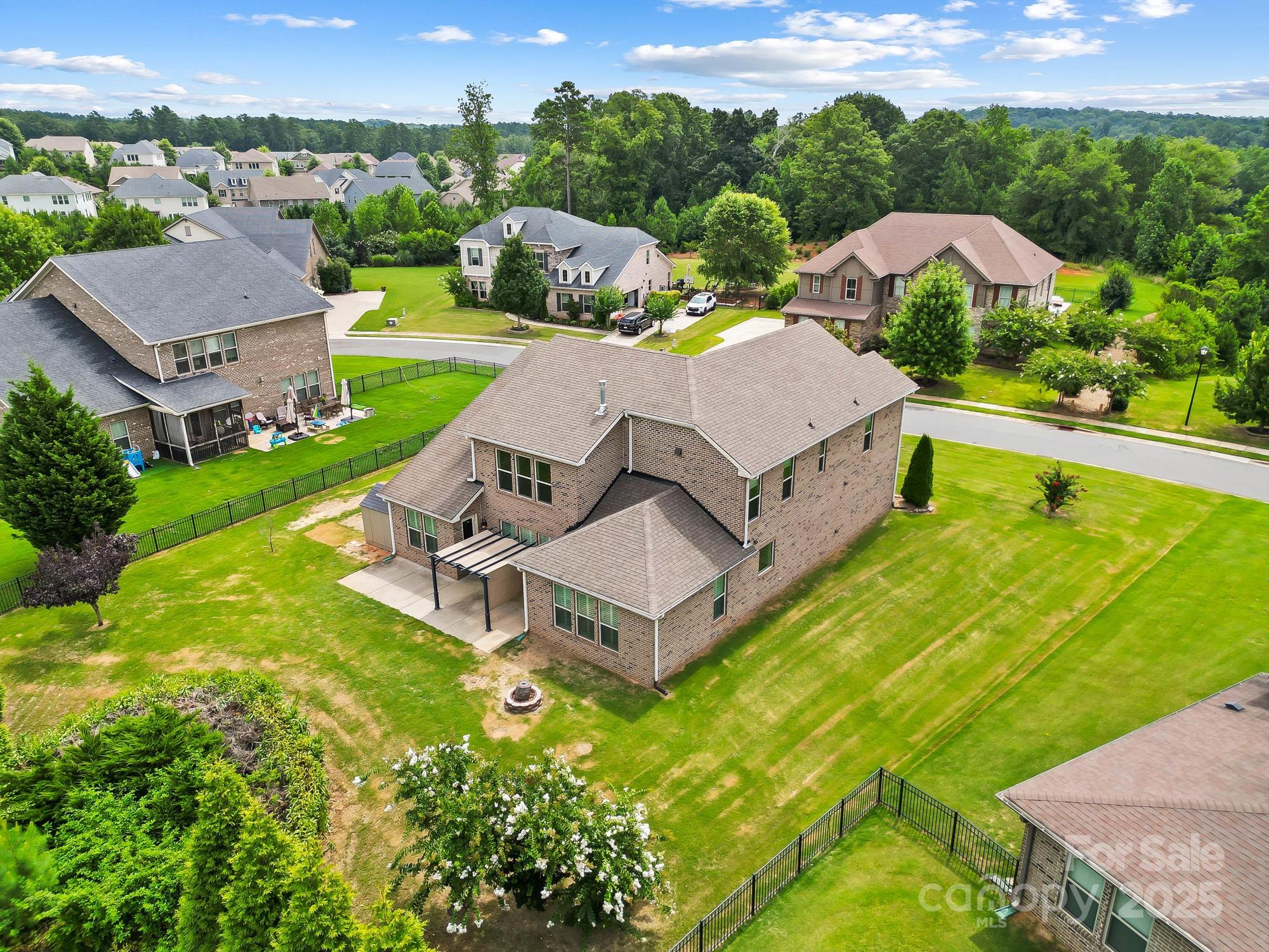 The Preserve At Riverchase - Residential