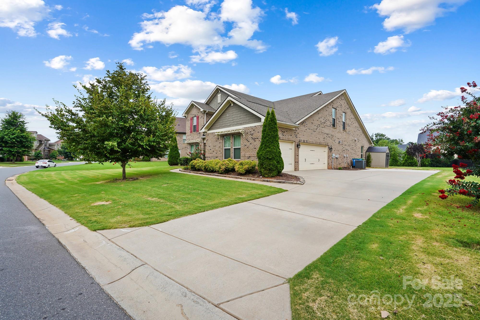 The Preserve At Riverchase - Residential
