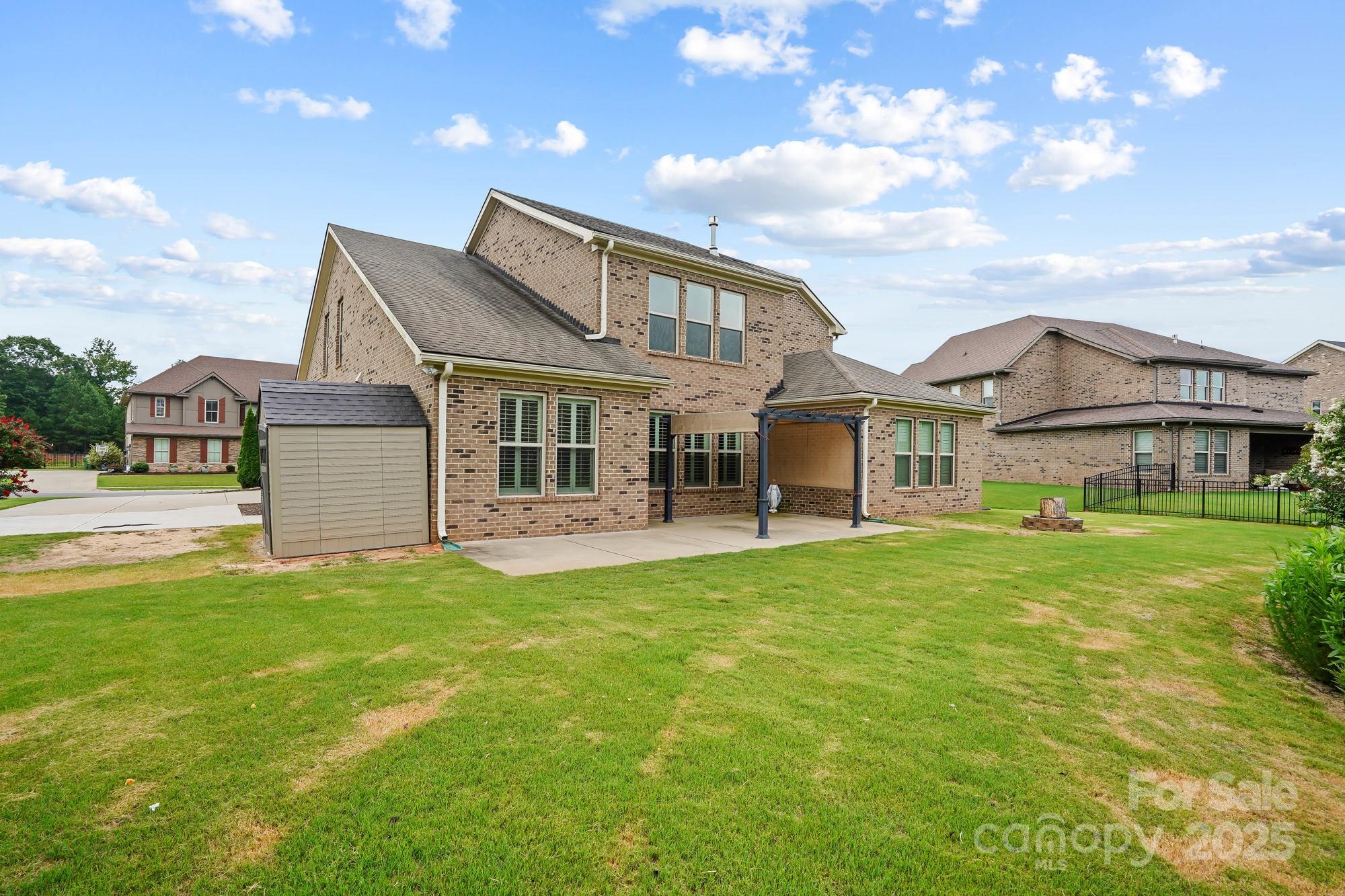 The Preserve At Riverchase - Residential