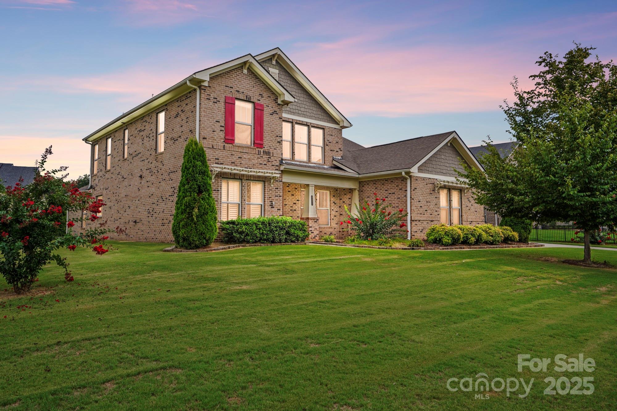 The Preserve At Riverchase - Residential