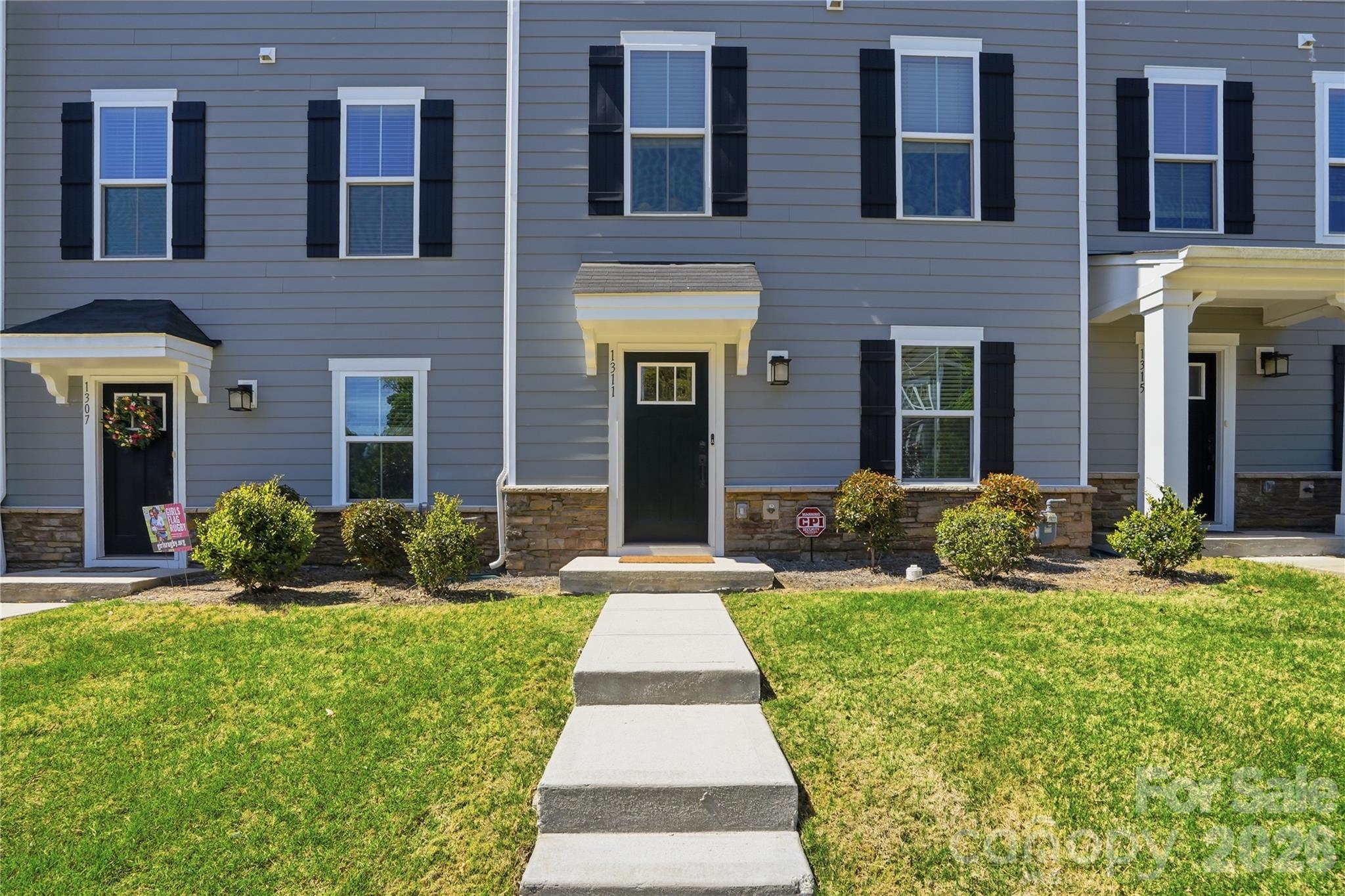Riverbend Towns - Residential