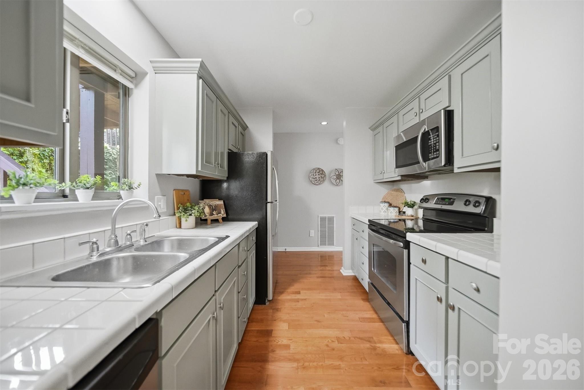 Forest Hills - Residential