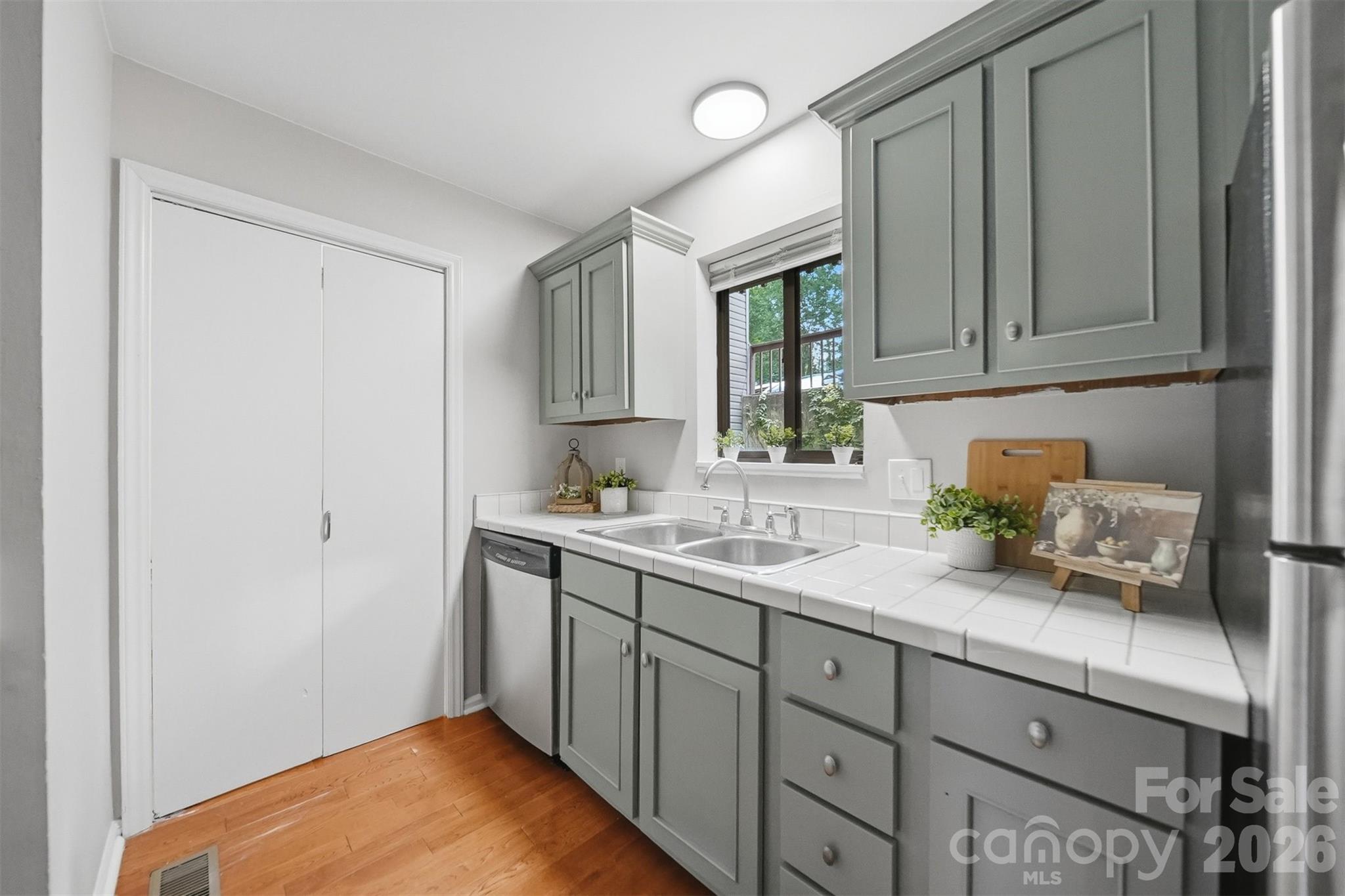 Forest Hills - Residential