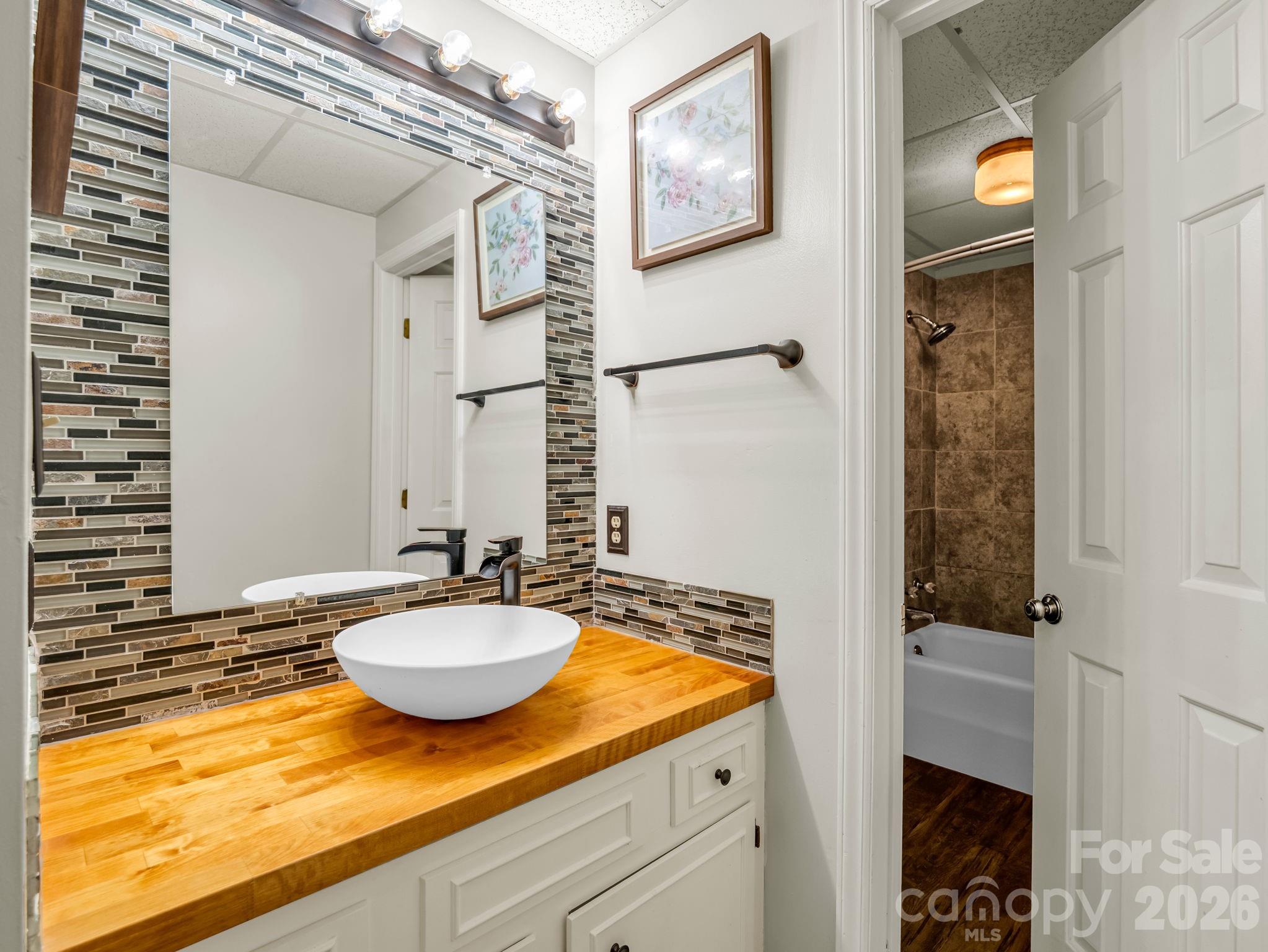 Country Club Gardens - Residential