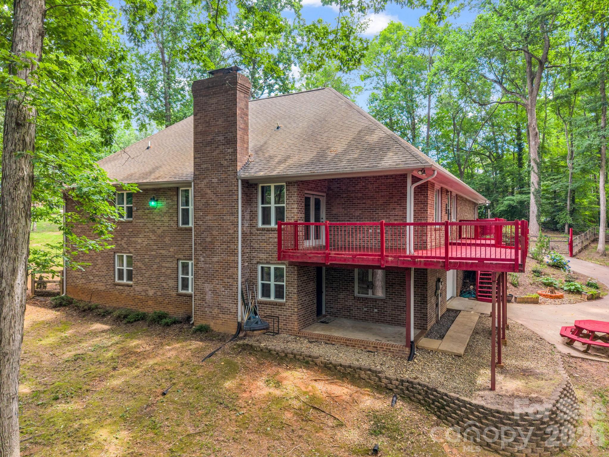 Country Club Gardens - Residential